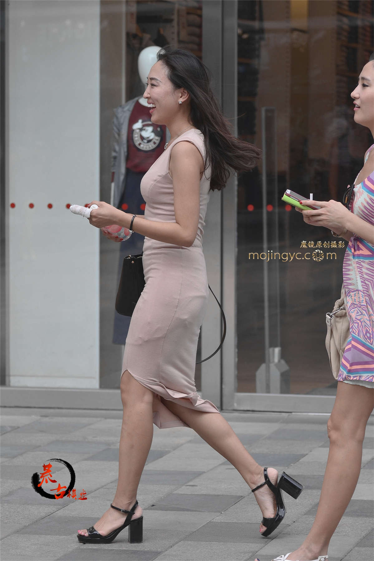 11-7 裸色裙-日更街拍