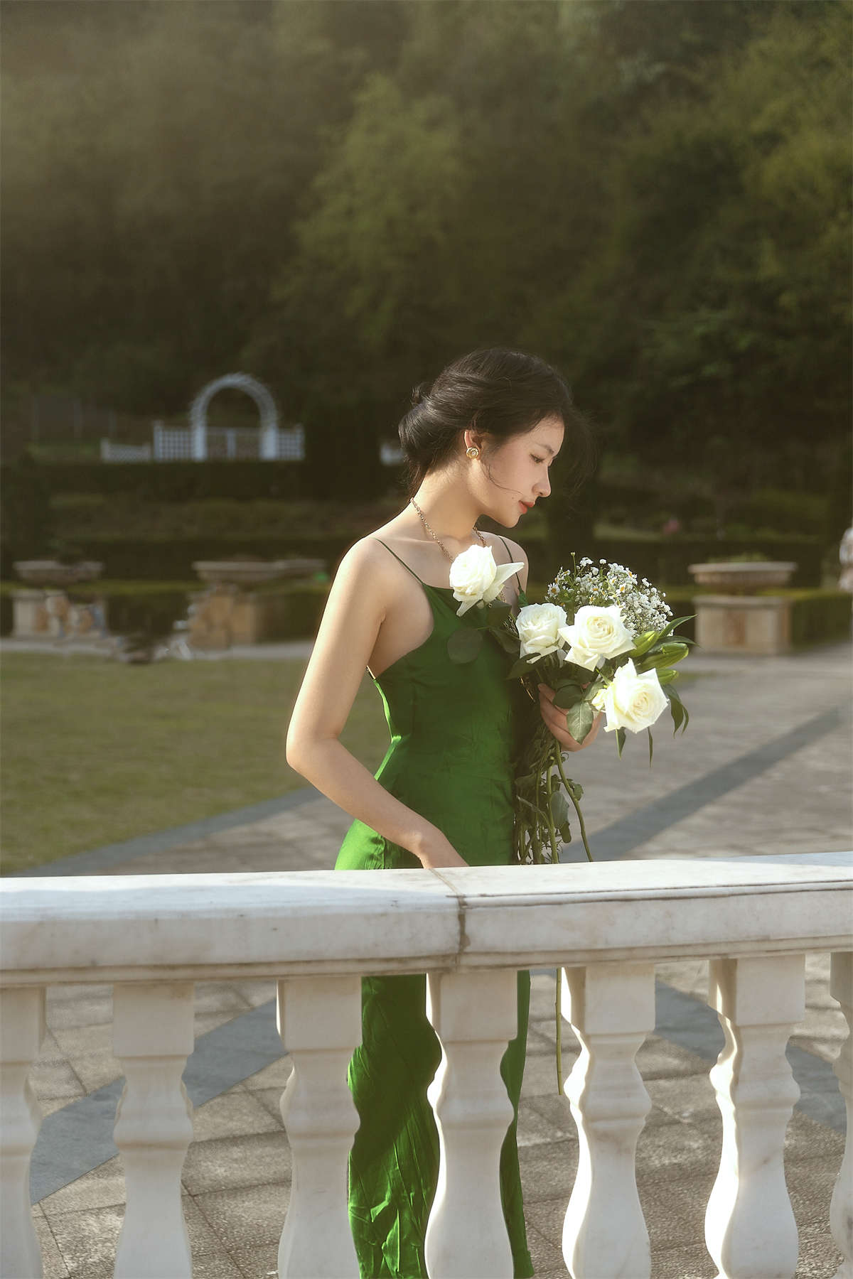 YITUYU艺图语 2023.04.10 亲爱的塞西莉亚 杨佳欣-日更街拍