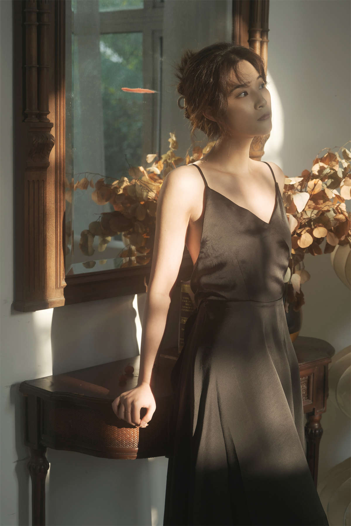 YITUYU艺图语 2023.06.18 日暮到黄昏 睡觉不眨眼插图1