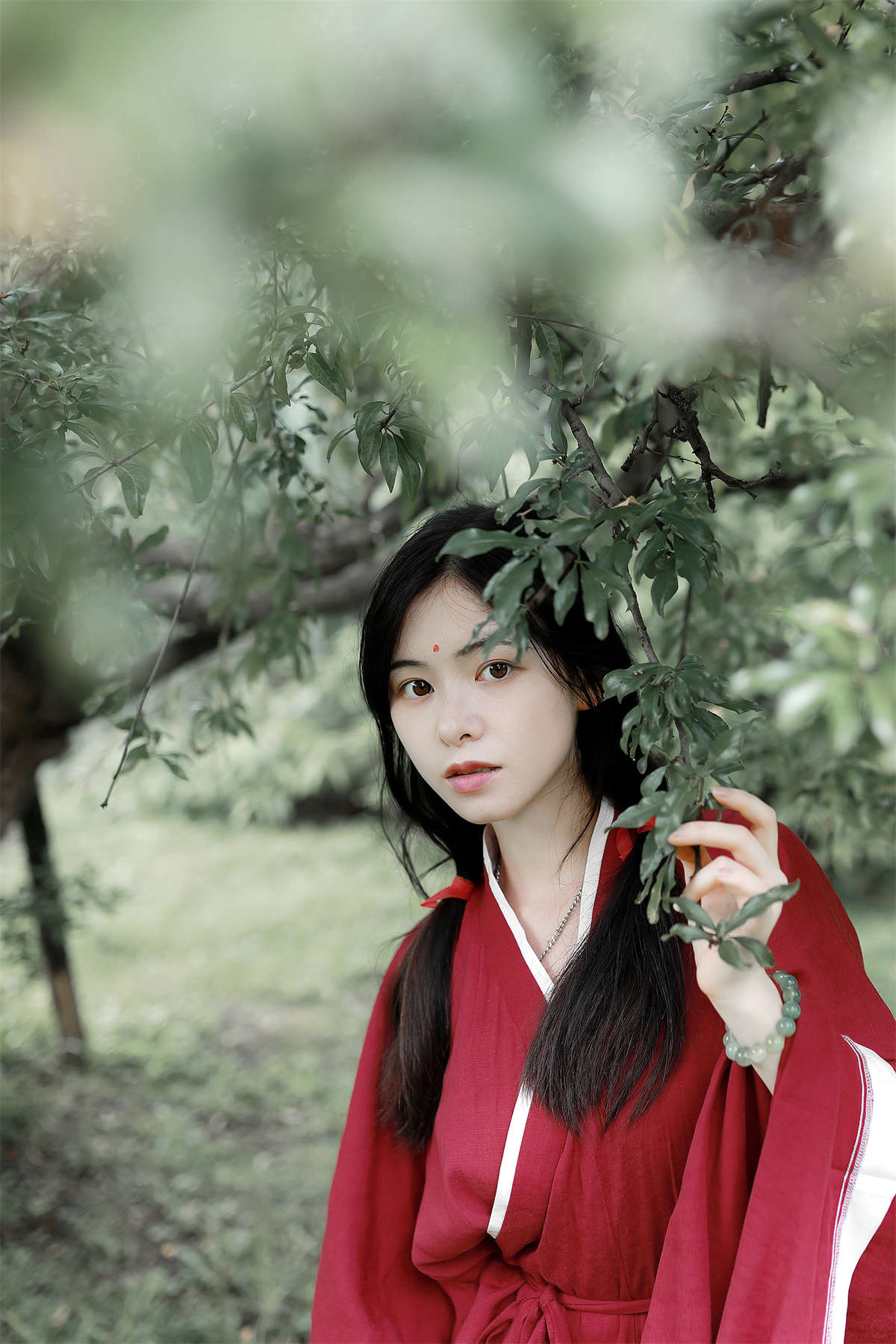 YITUYU艺图语 2023.08.20 一袭红衣 小小懒插图1