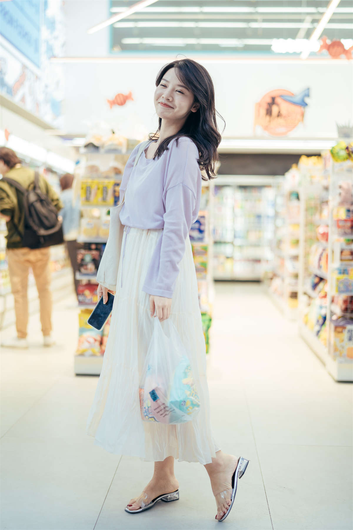 图片[2]-YITUYU艺图语 2022.01.26 一大堆零食，便利店里的小满足 喵喵喵是锦儿呀-日更街拍