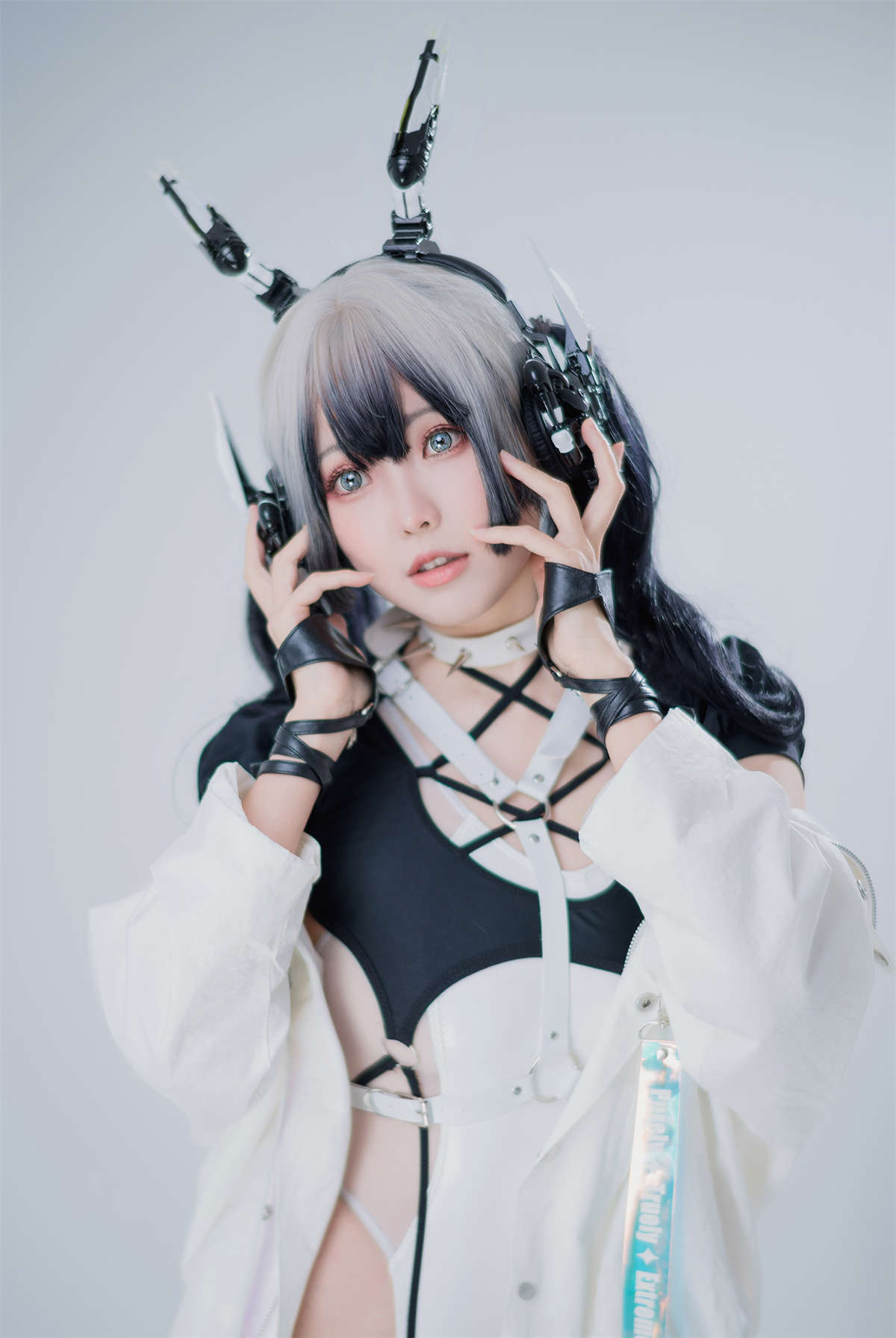 Ely_eee(ElyEE子) Cyber Girl BLANCHE 賽博少女-日更街拍