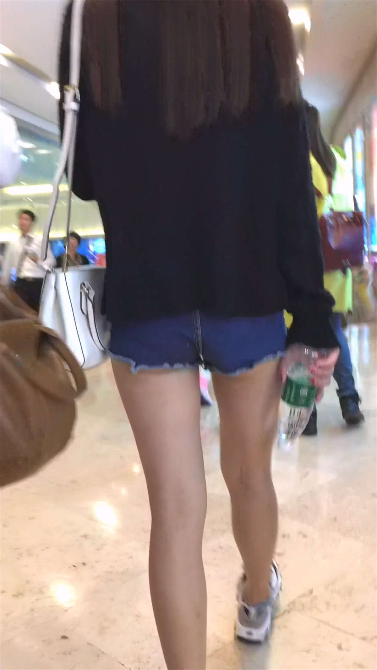 图片[2]-超短蓝牛-日更街拍