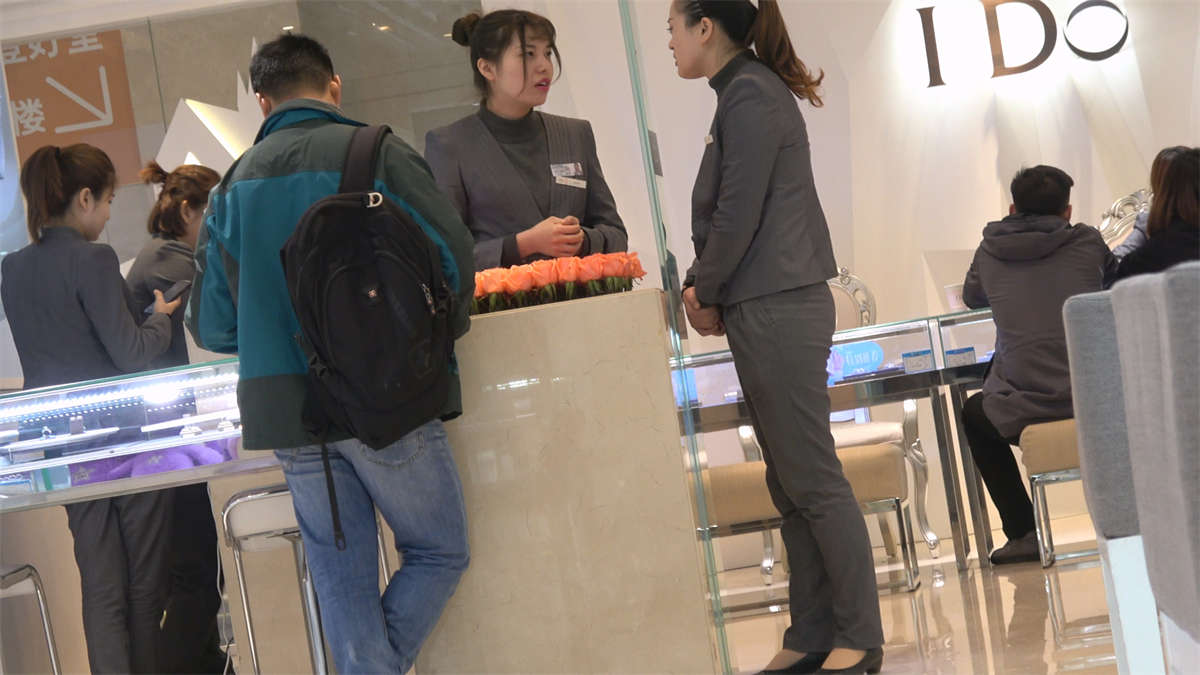 图片[2]-肉丝美脚OL制服诱惑-日更街拍