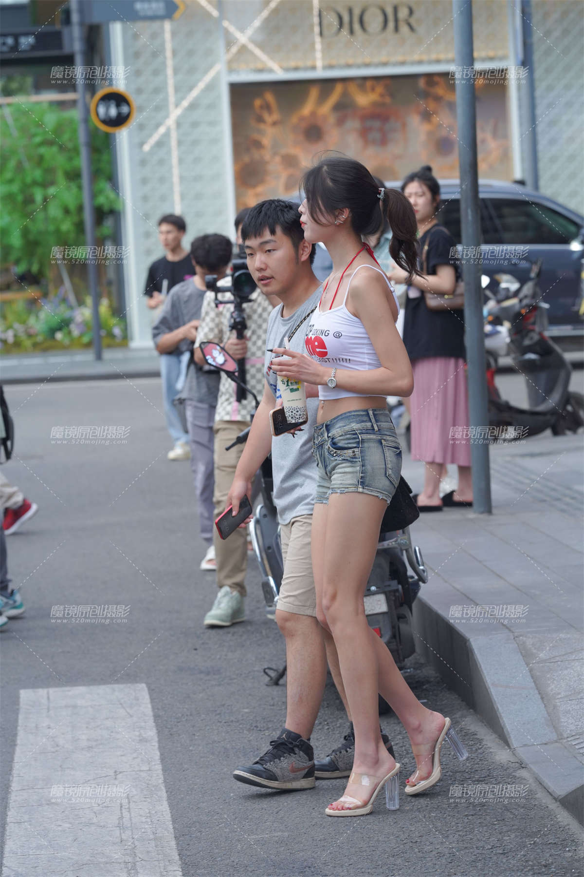 图片[2]-大长腿-日更街拍