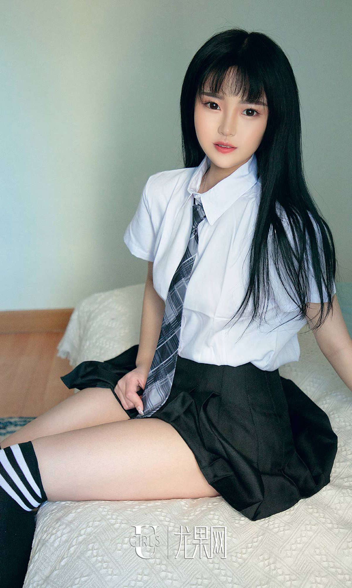 Ugirls爱尤物 NO.1323 桃子 鲜花时光-日更街拍