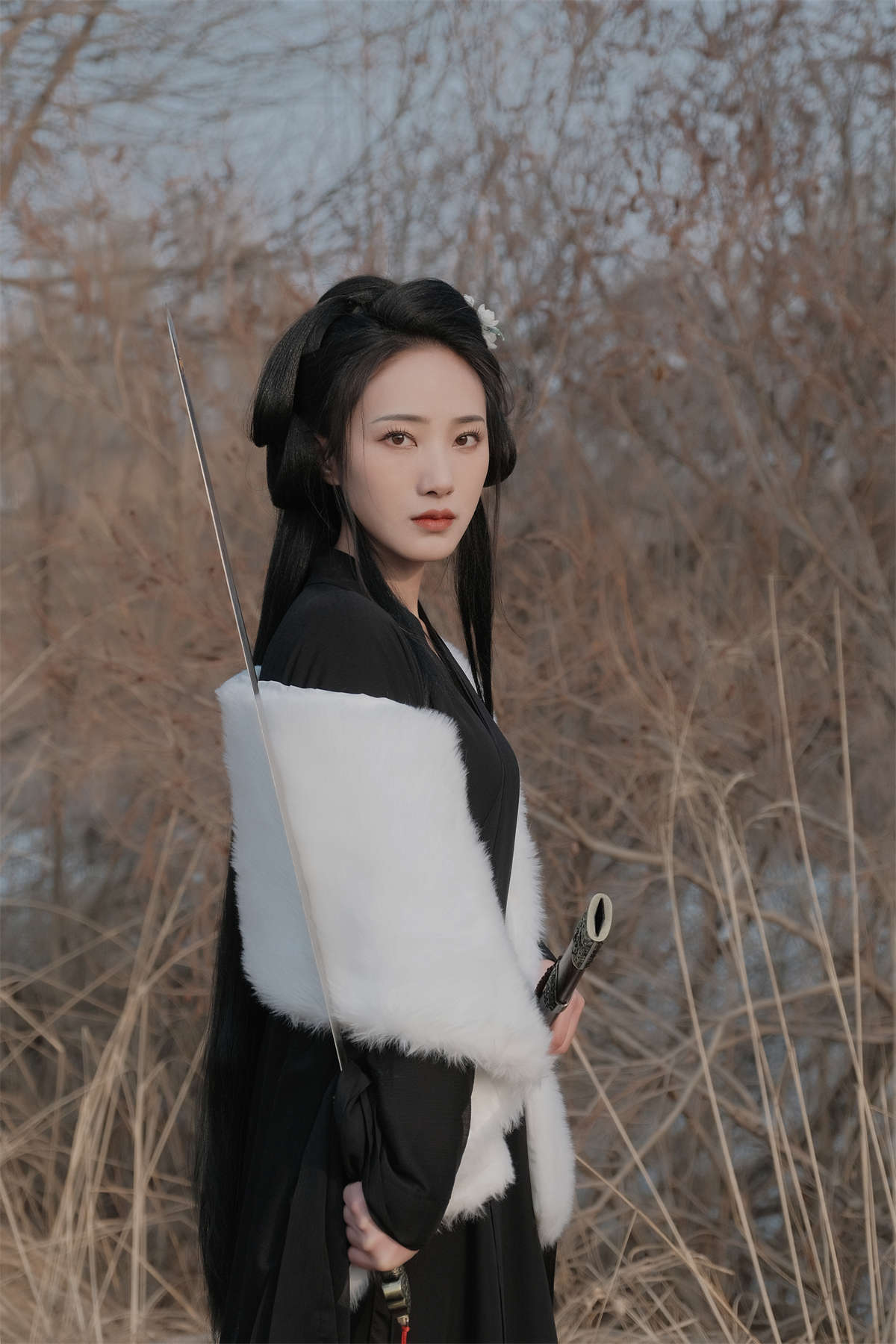 YITUYU艺图语 2023.06.19 暮起秋风至 欣瑶插图1