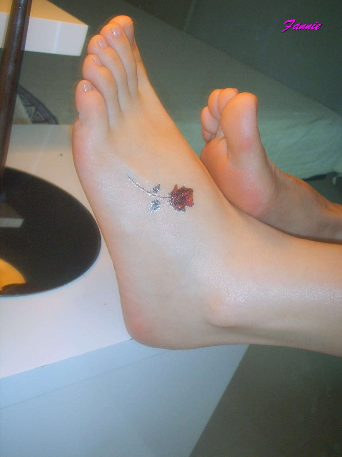 Fannie芬妮美足园NO.188 倾城之恋-日更街拍