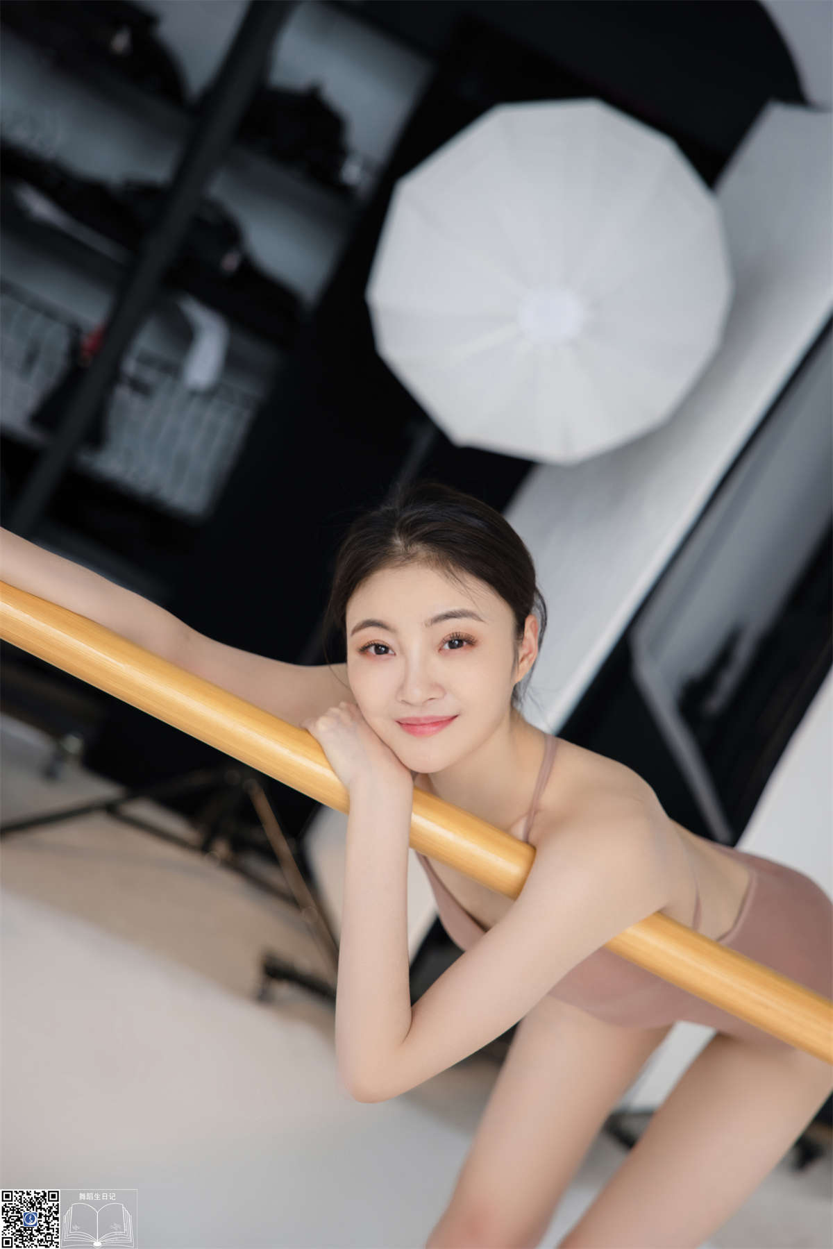 图片[2]-GALLI嘉丽 舞蹈生日记001-毛毛-日更街拍