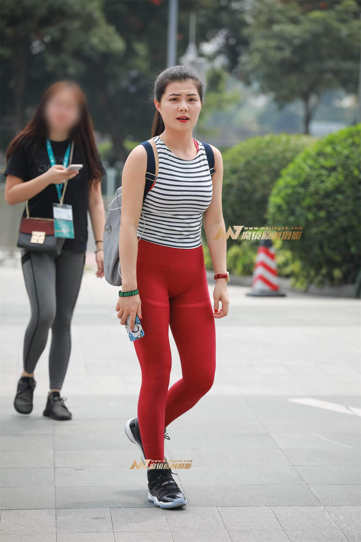 【凯恩赛帖】养眼的性感健身裤-日更街拍