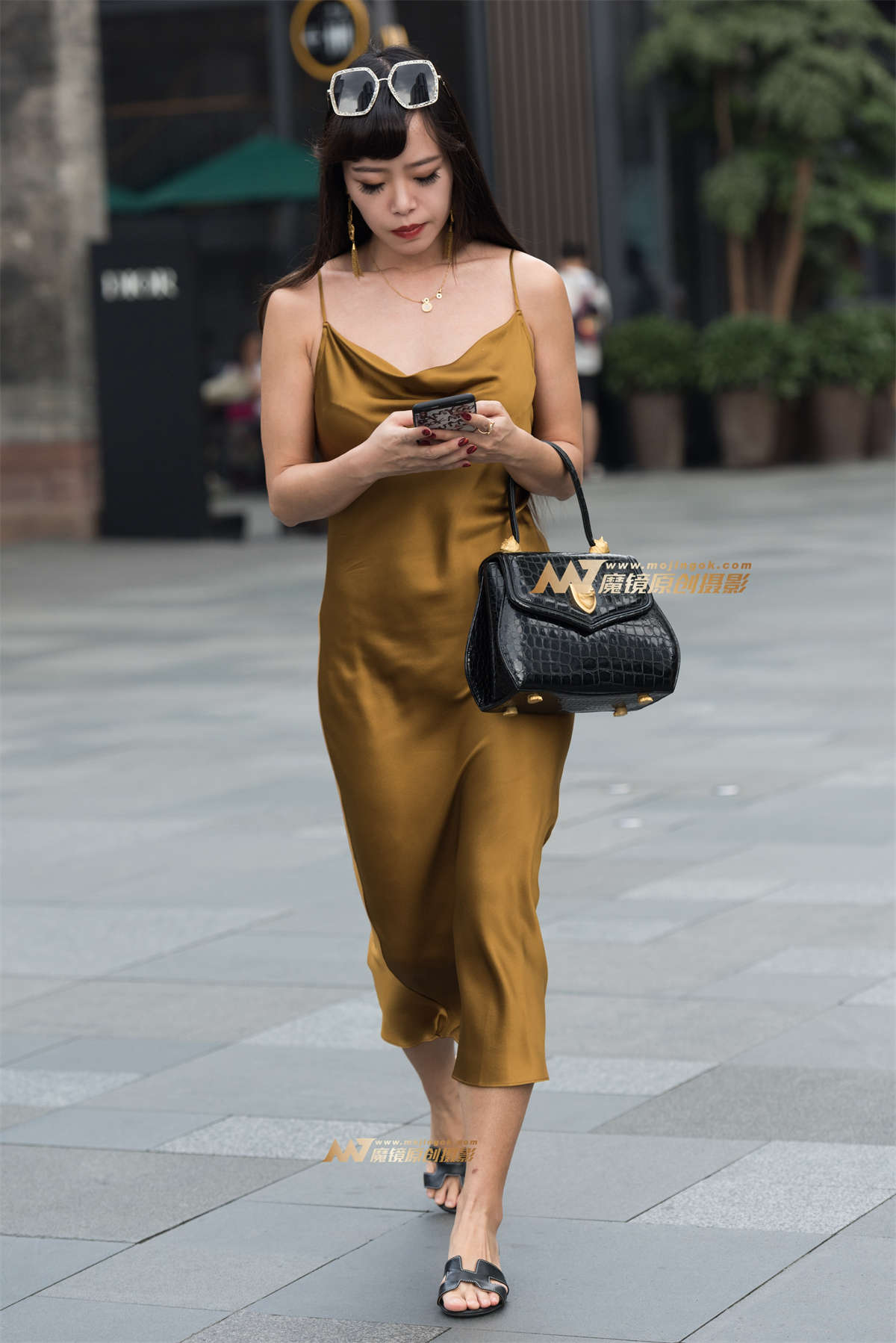 戴墨镜美女-日更街拍