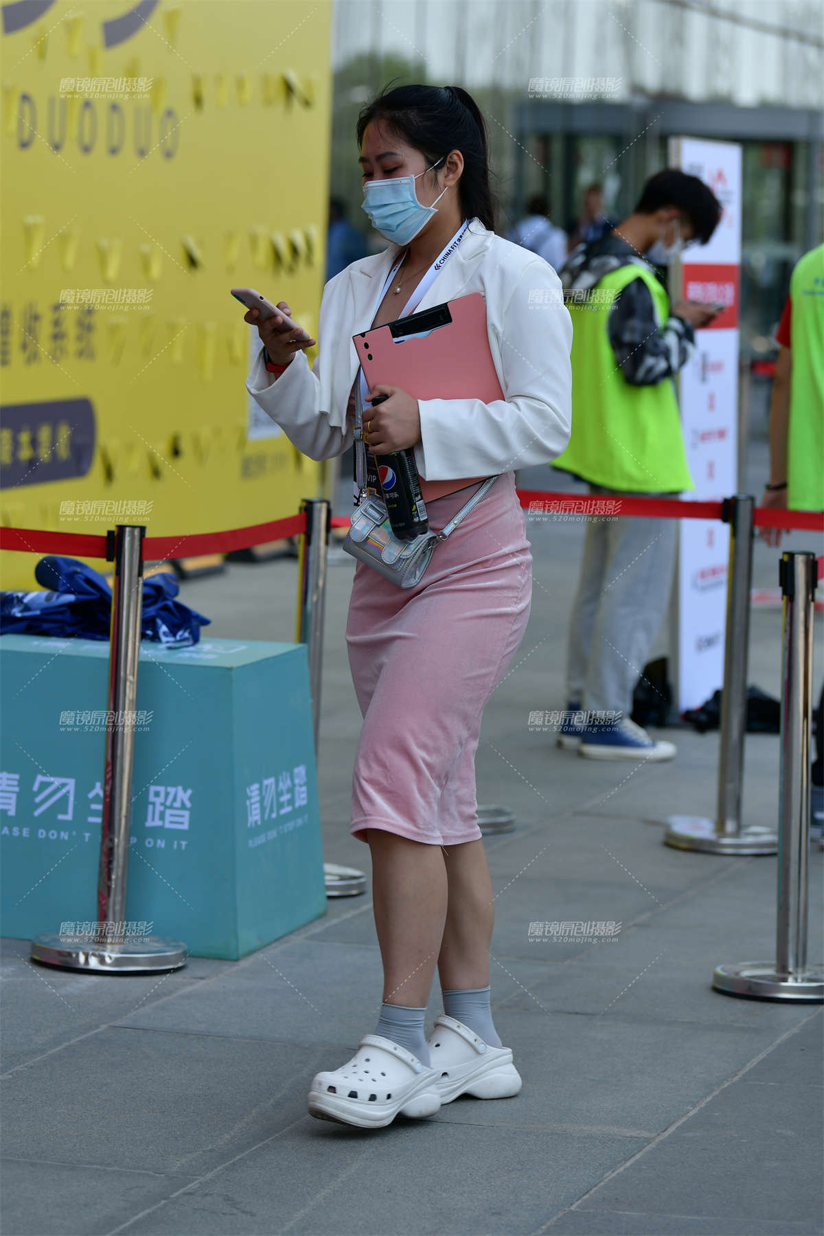 ★午休的长裙美女-日更街拍