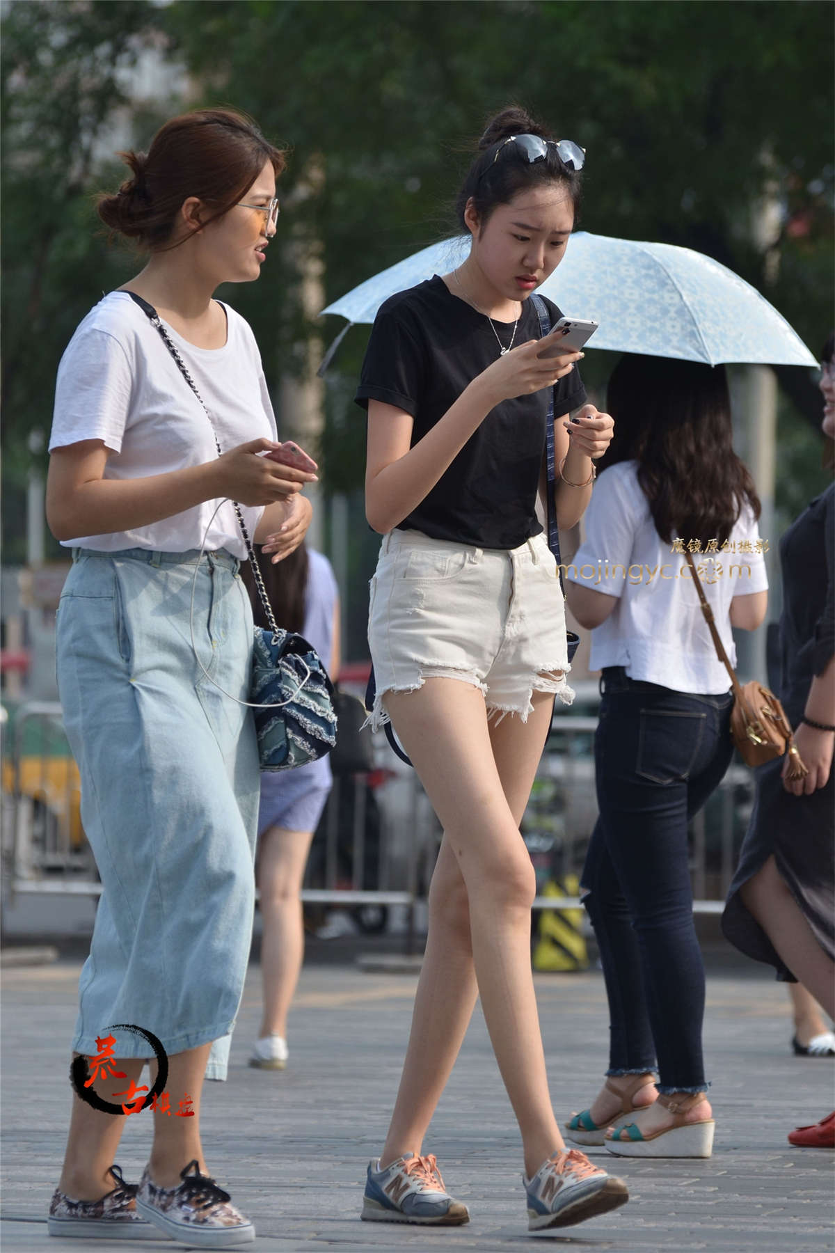 11-9热裤长腿-日更街拍