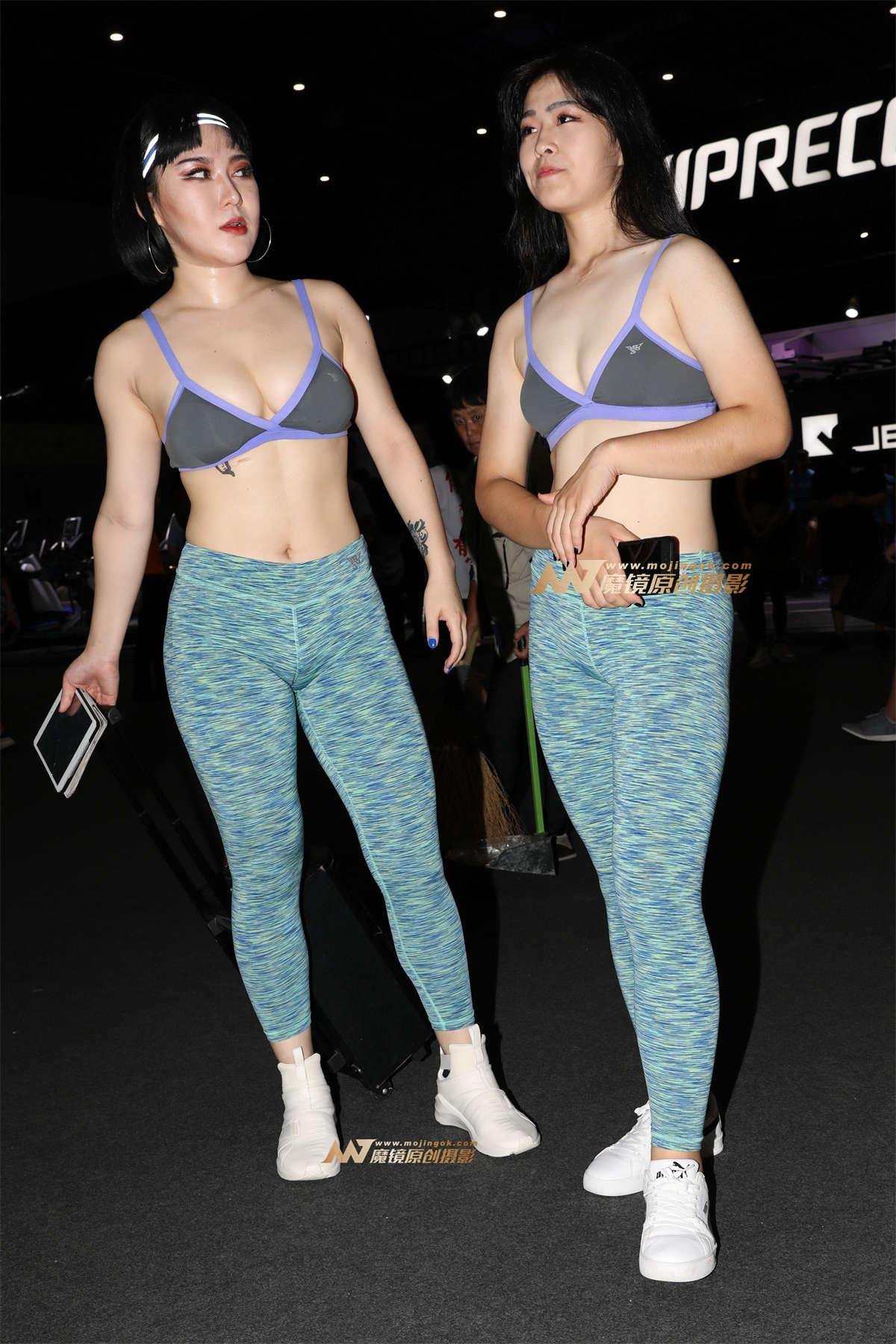 【欧阳幽明赛帖】紧身瑜伽裤姐妹花-日更街拍