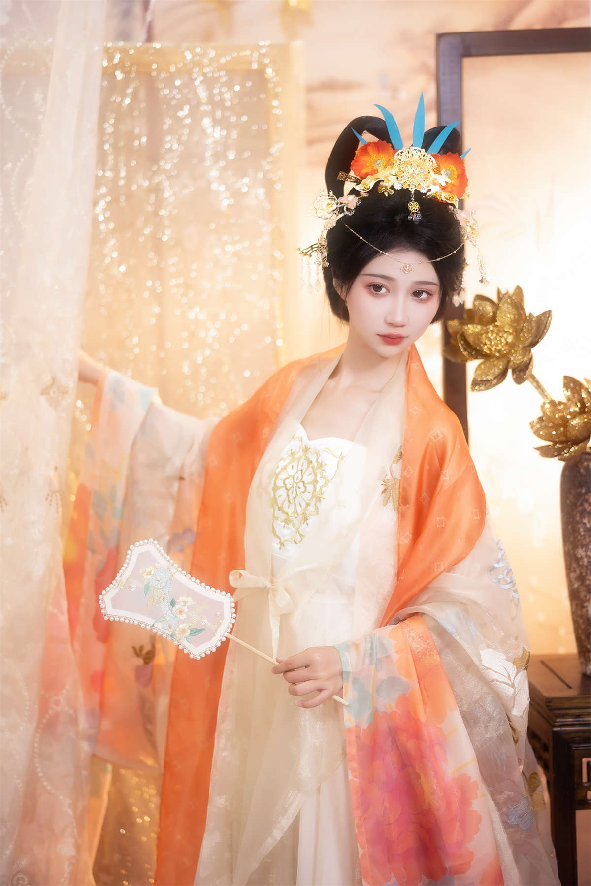 YITUYU艺图语 2023.04.11 西风 绮罗生的小苏苏-日更街拍