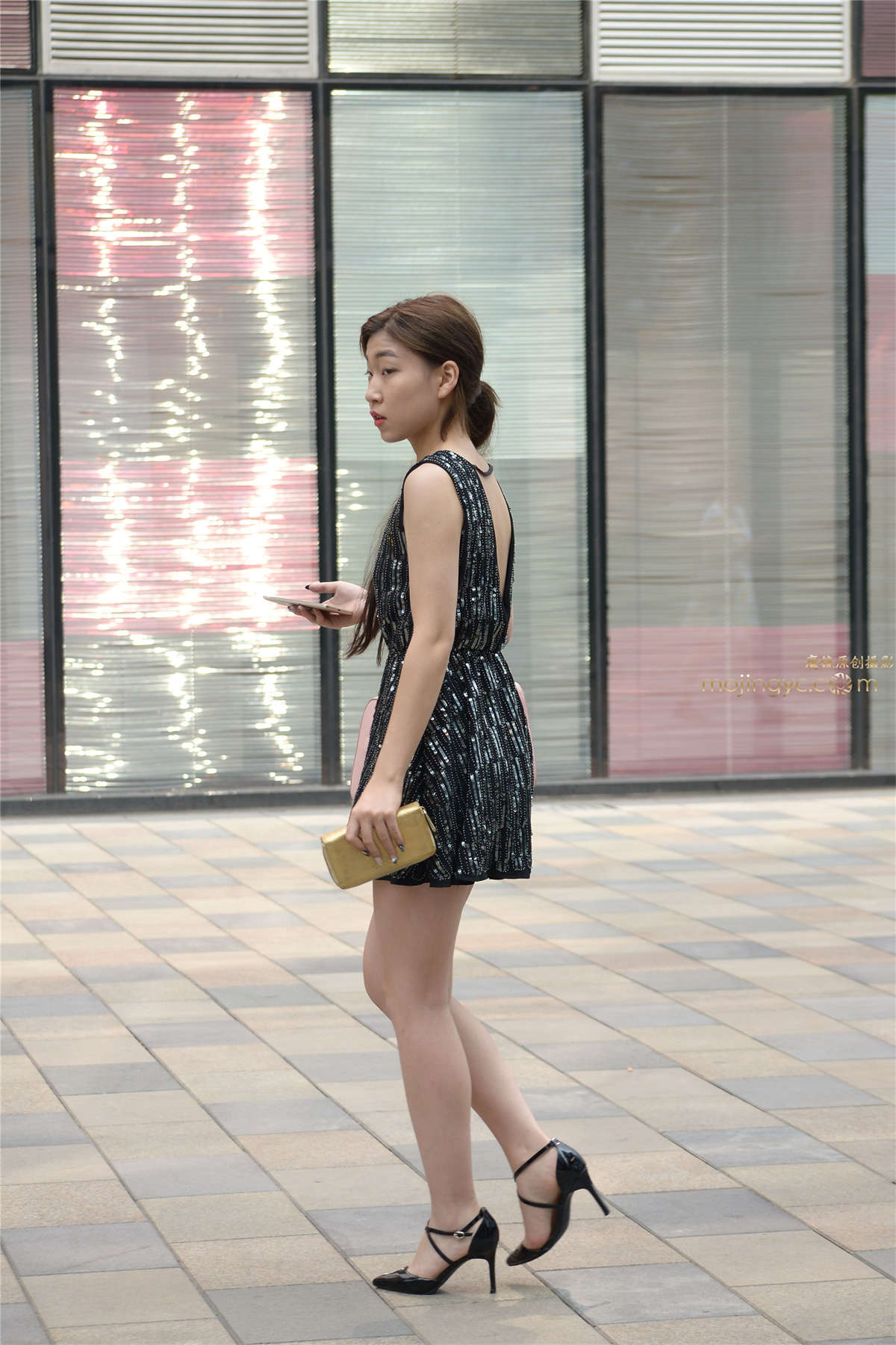 16.7.23 黑色高跟鞋-日更街拍