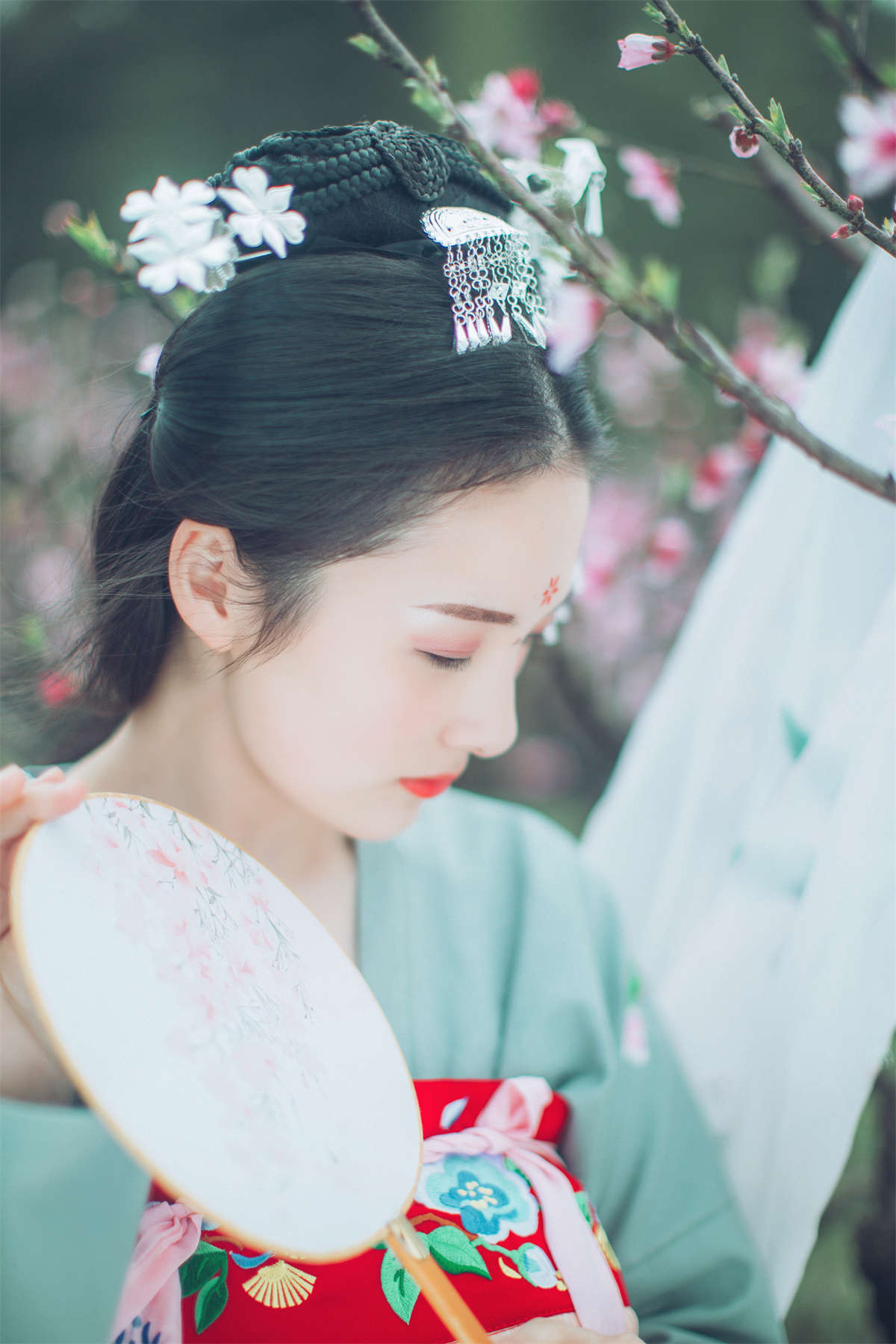 YITUYU艺图语 2023.04.17 桃花 范范-日更街拍