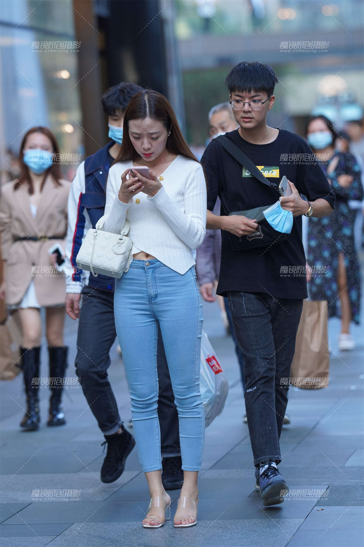 蓝色紧牛-日更街拍