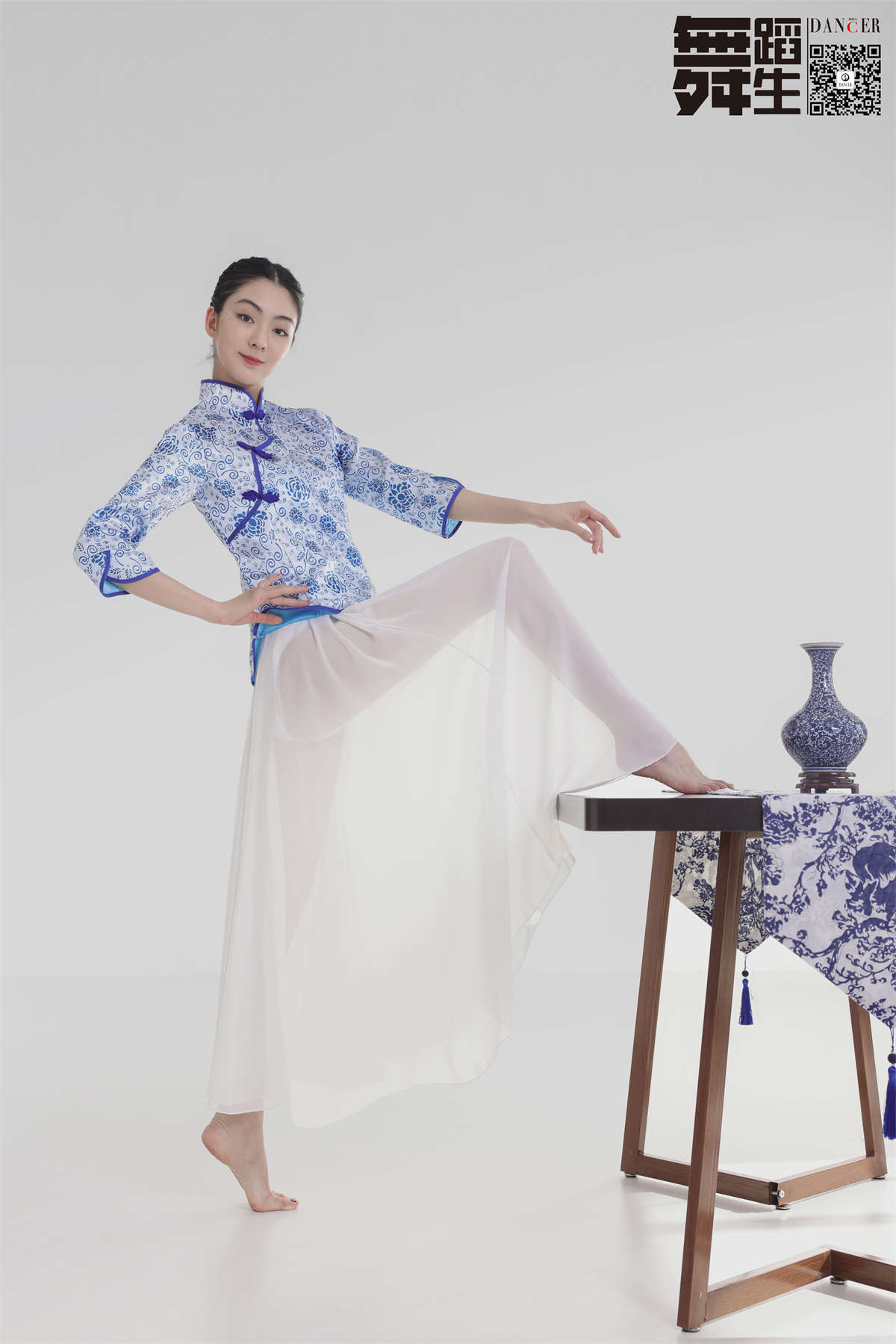 图片[2]-GALLI嘉丽 舞蹈生日记104-青花瓷 韩玉彤-日更街拍