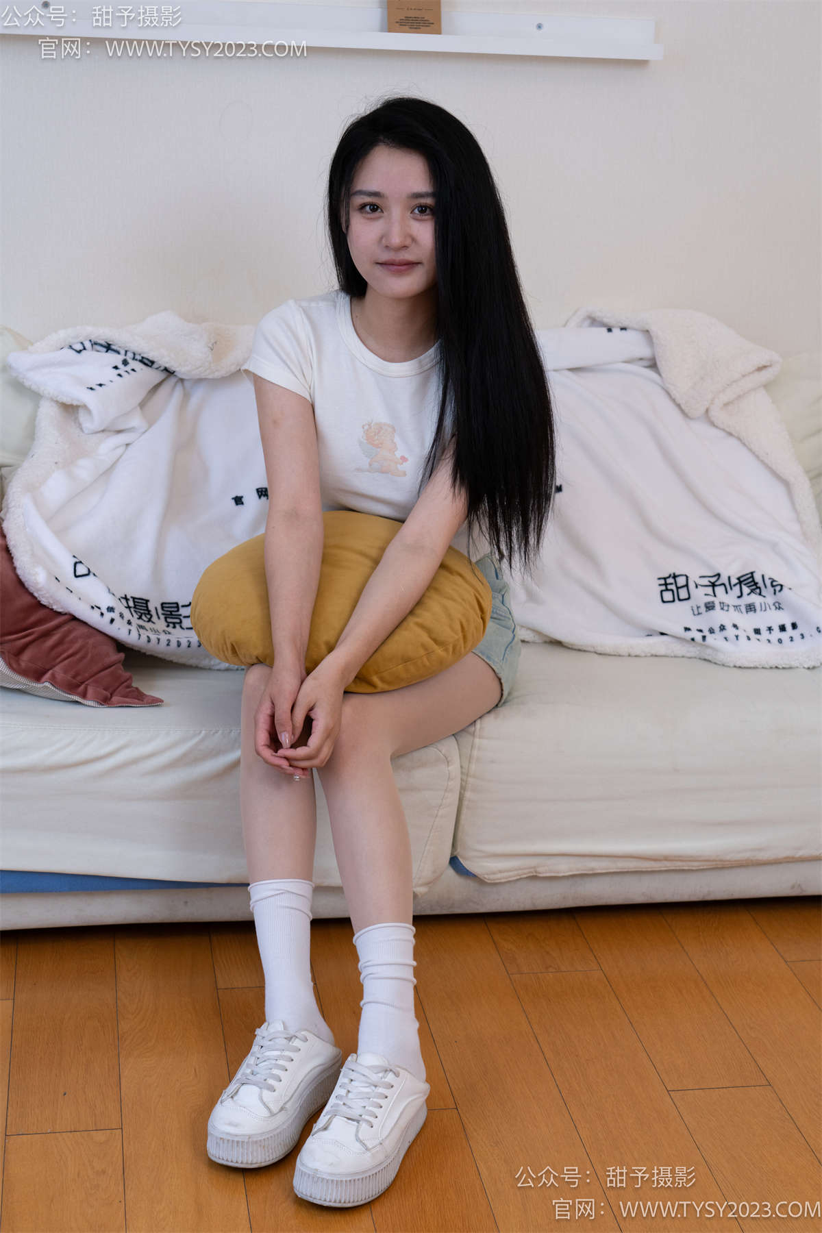 图片[2]-甜予摄影096期：澜澜-板鞋、白棉袜、肉丝（脚尖加固款）完整版-日更街拍