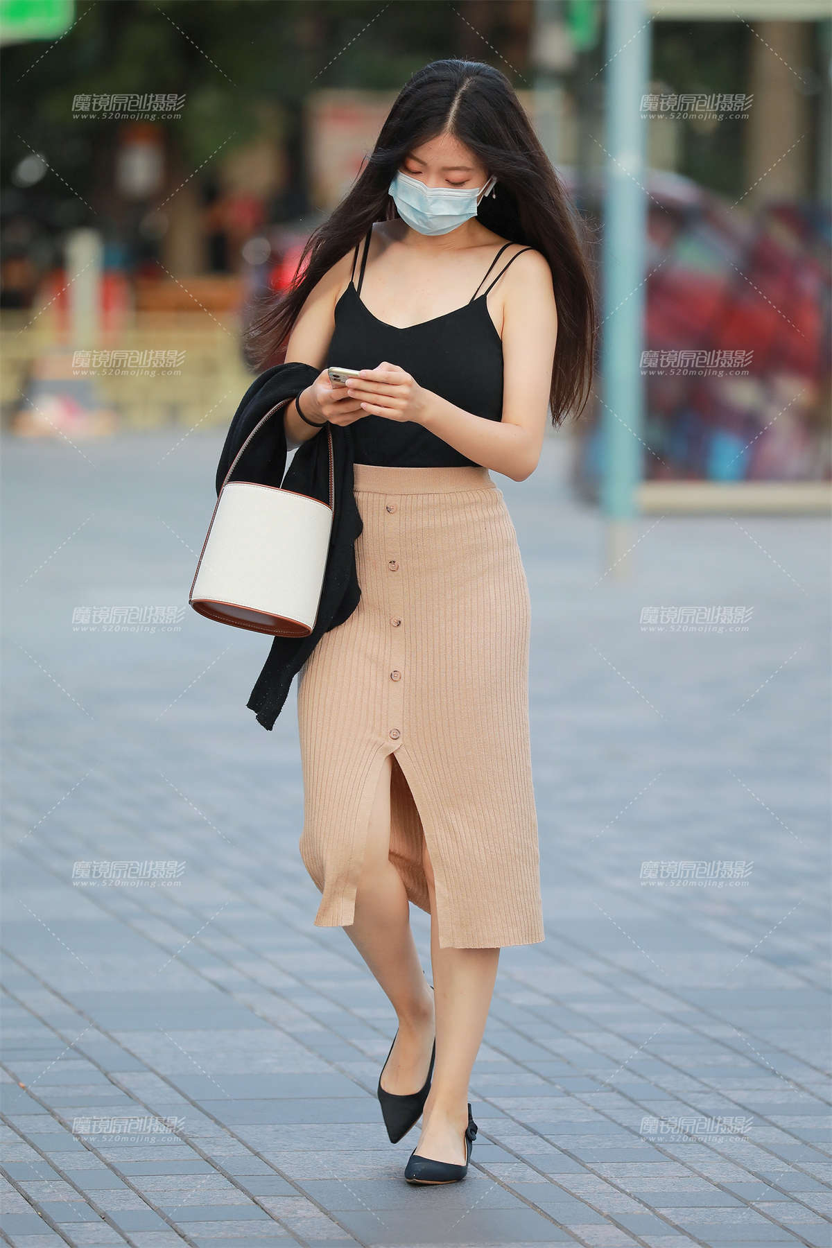 【玻璃街拍】性感包臀裙美眉-日更街拍