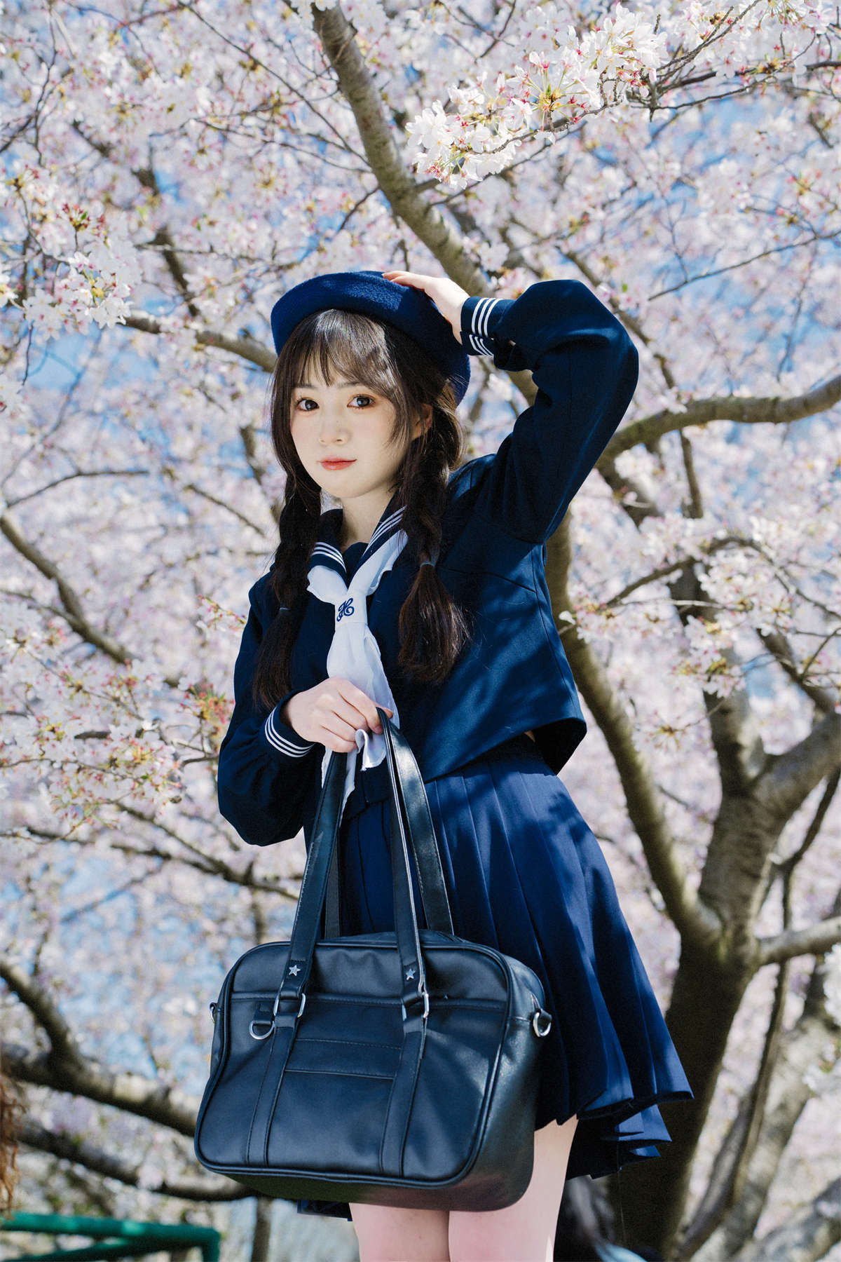 YITUYU艺图语 2023.04.12 樱花校园 吱吱-日更街拍