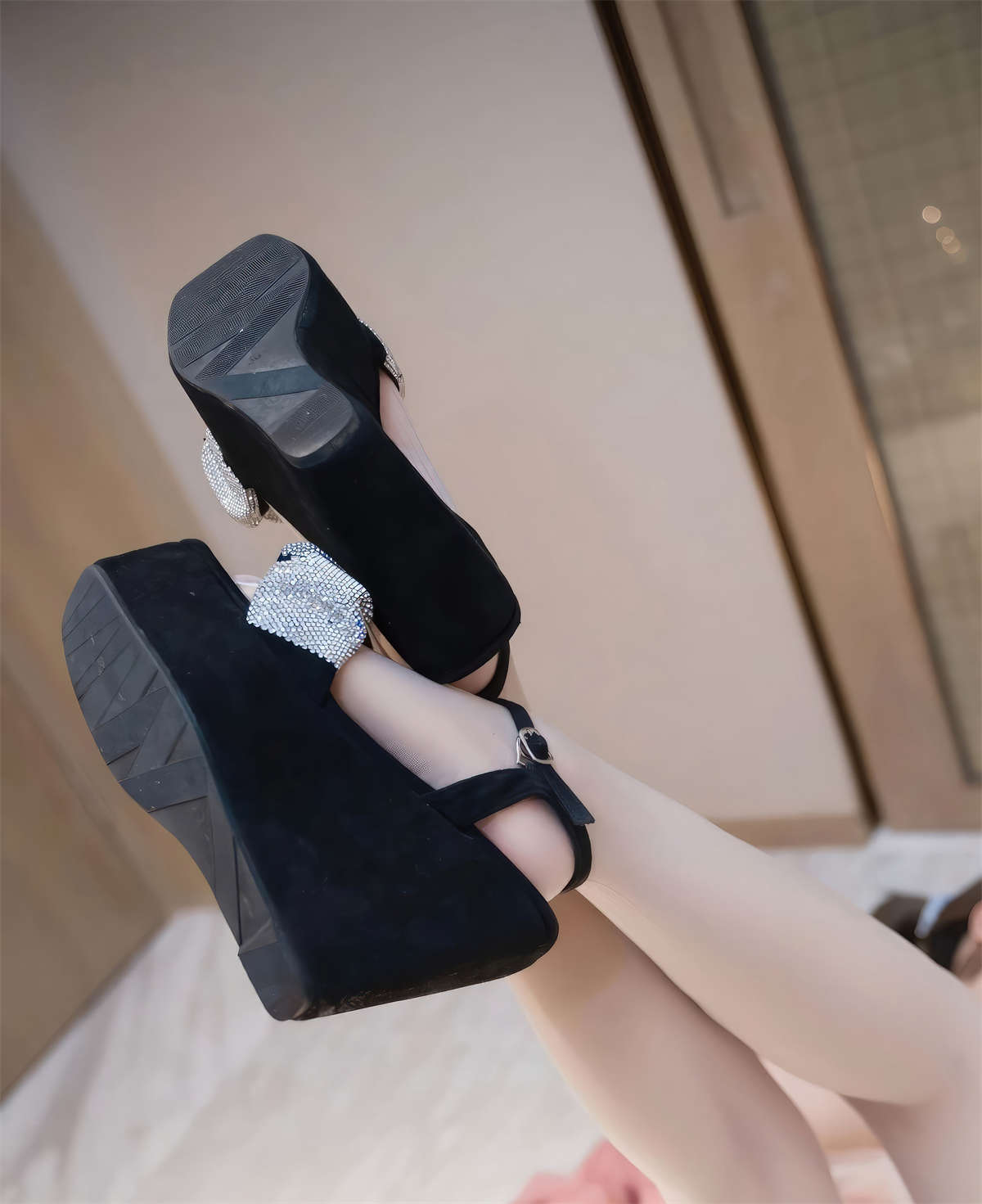 图片[2]-Xiuren秀人网 2023.10.08 No.7473 温心怡-日更街拍