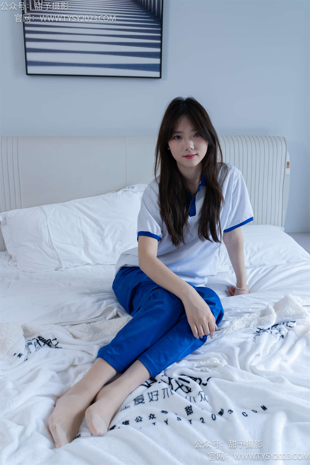 甜予摄影098期：璇璇-校服、板鞋、白棉袜、肉丝（脚尖加固款）完整版-日更街拍
