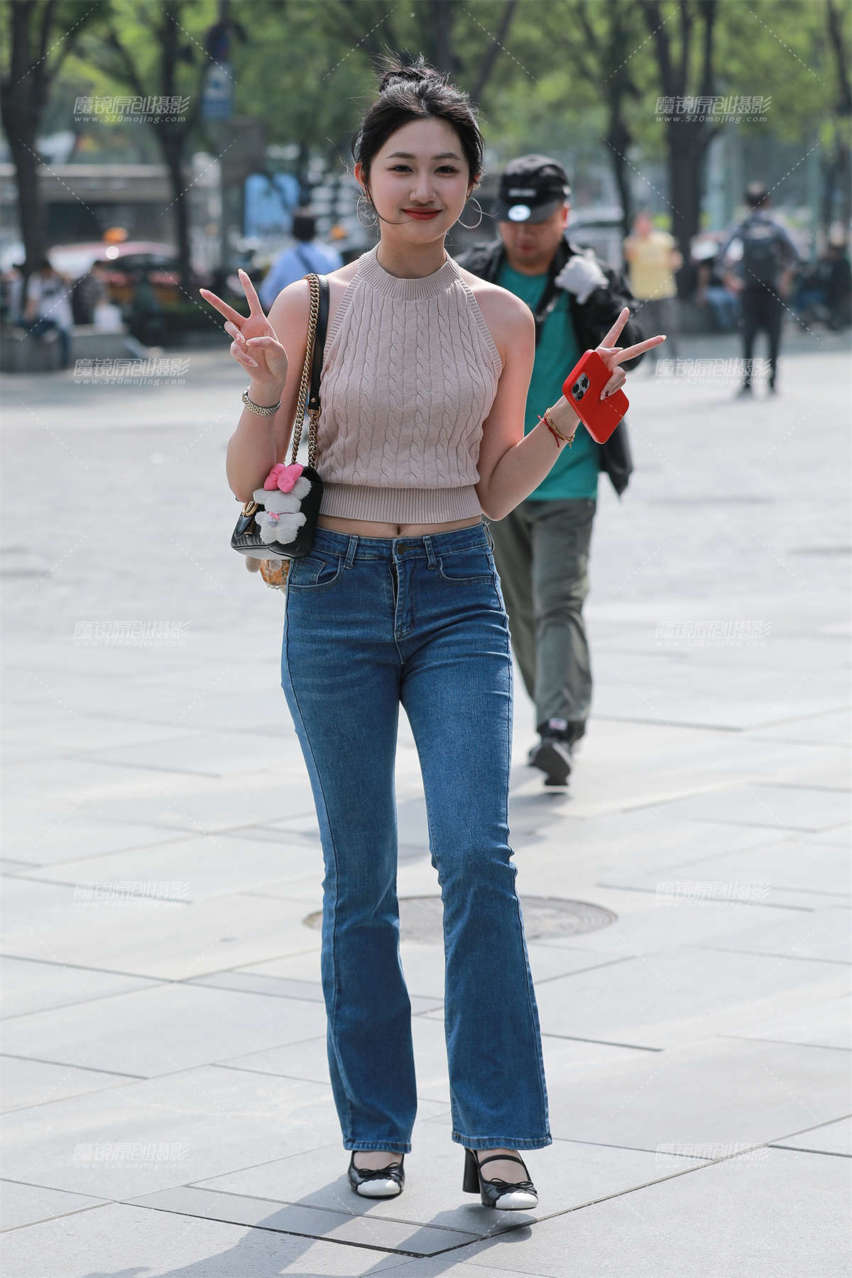 图片[2]-搭讪蓝色牛仔裤美女-日更街拍