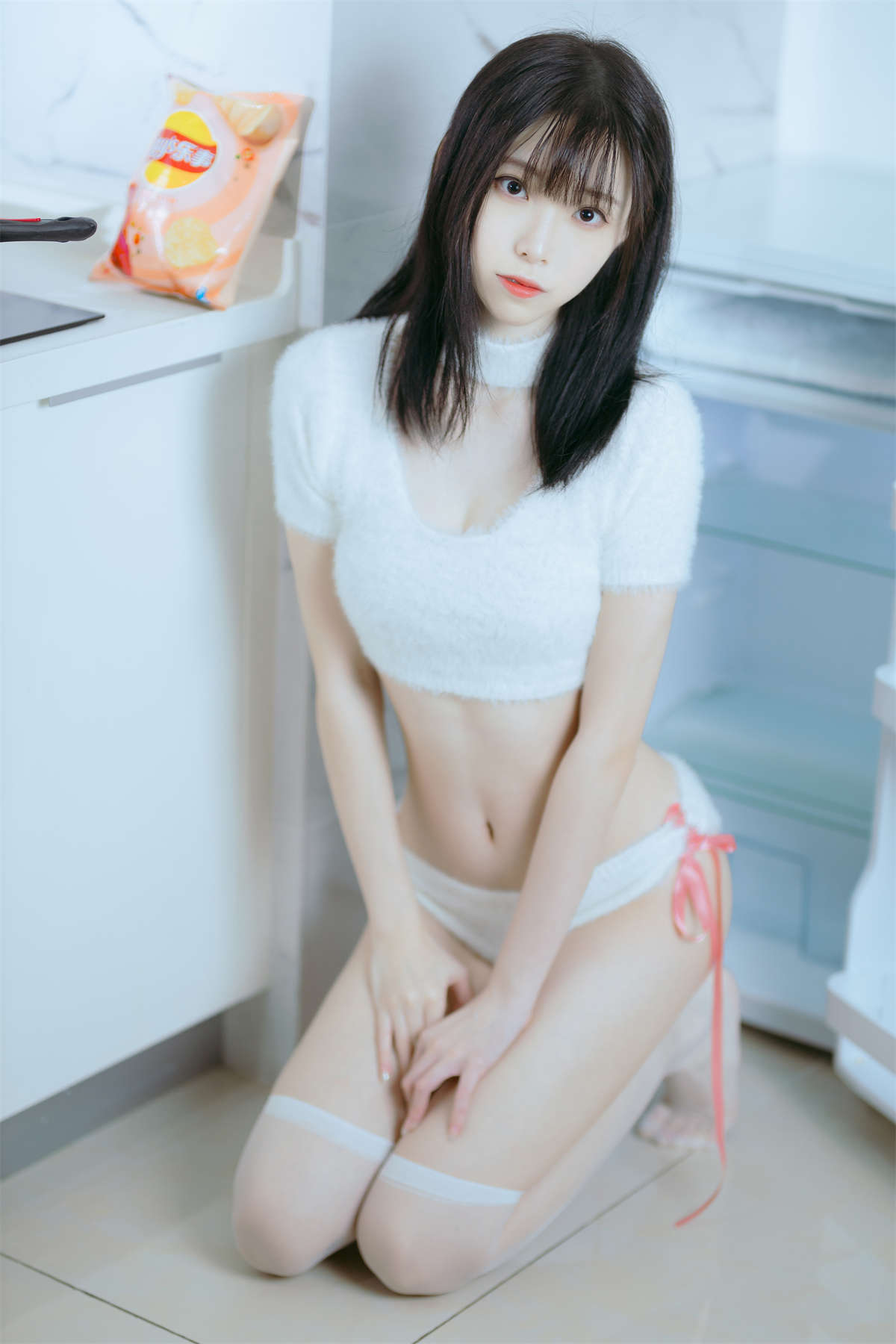 许岚(叁月life) 纯欲毛衣-日更街拍