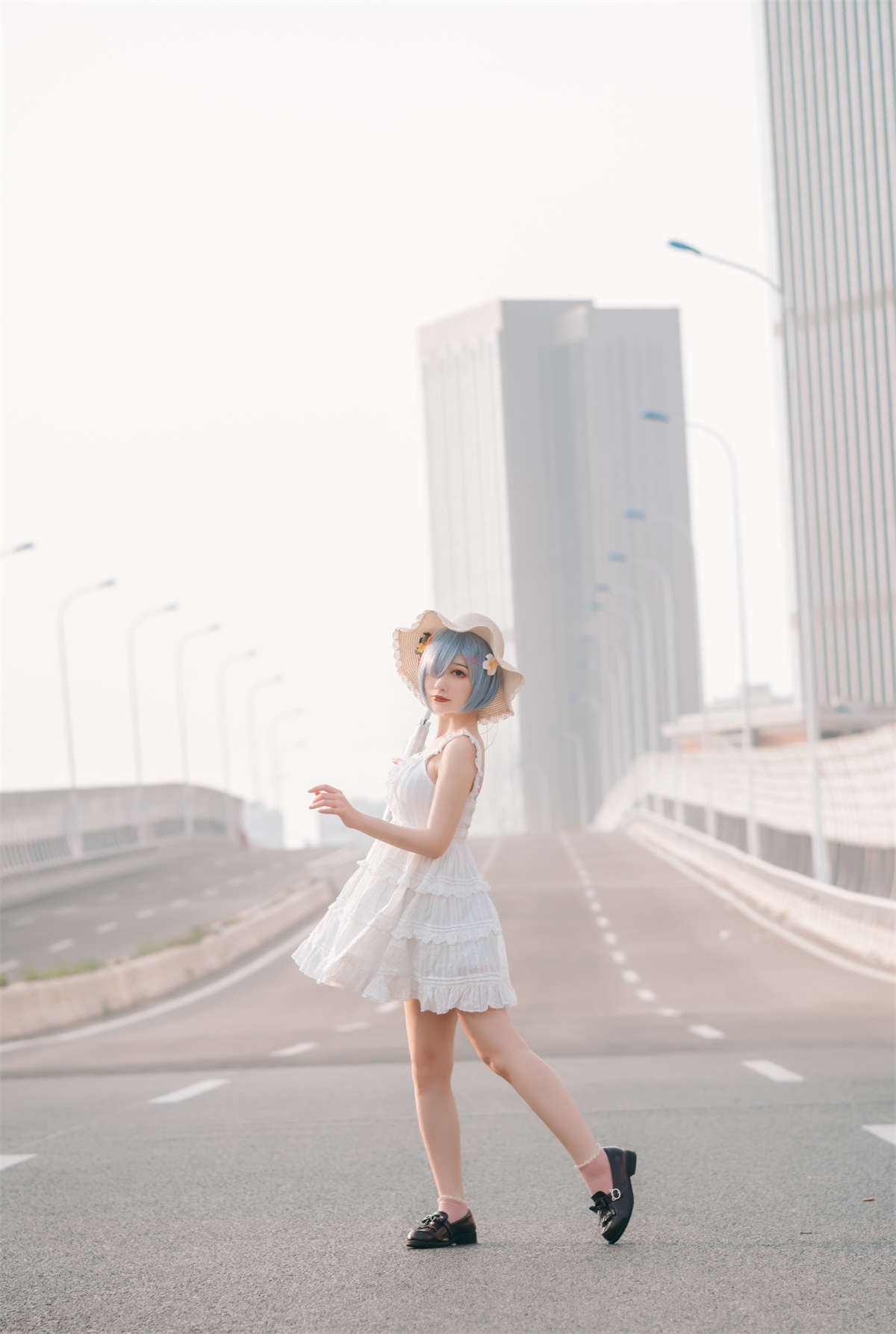 YITUYU艺图语 2023.06.14 跨过大桥来到河边 桃墨公子x插图1