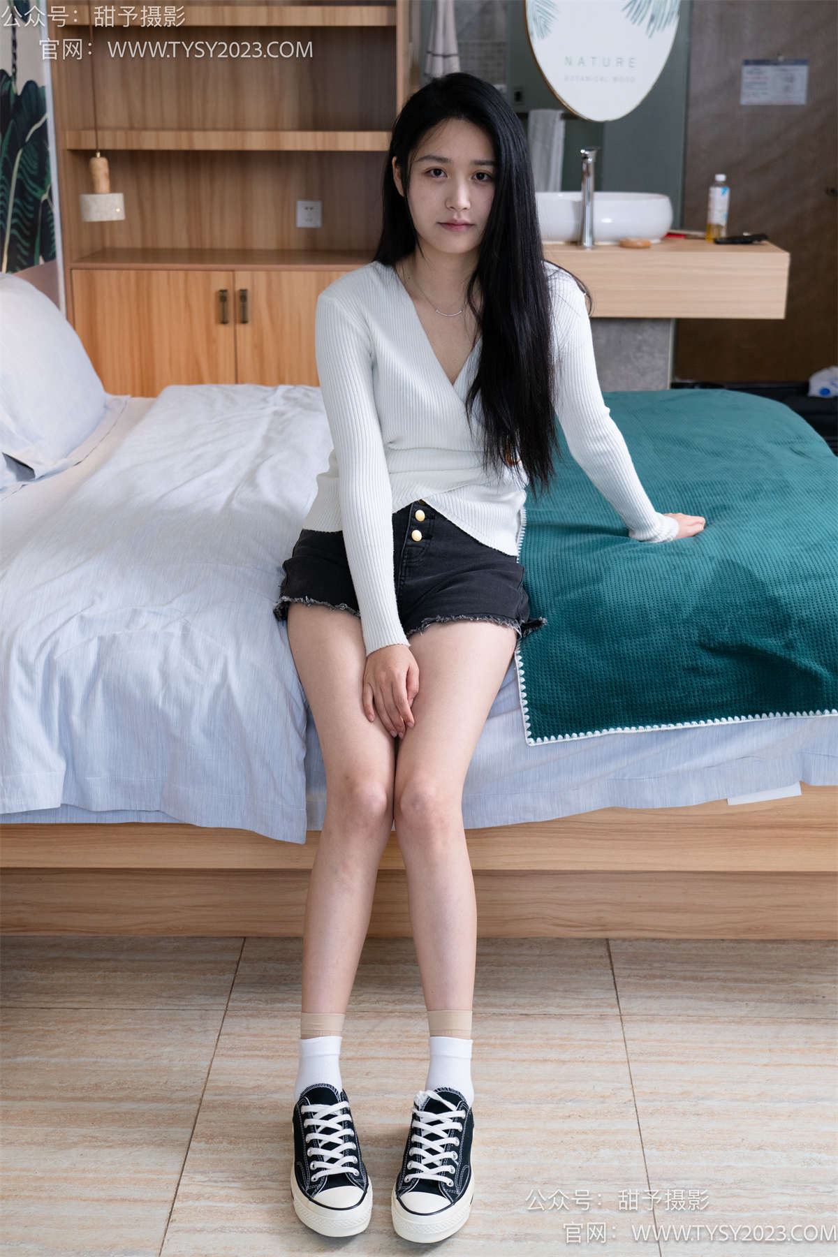 图片[2]-甜予摄影099期：澜澜-帆布鞋、皮鞋、短肉丝、白棉袜、裸足 完整版-日更街拍