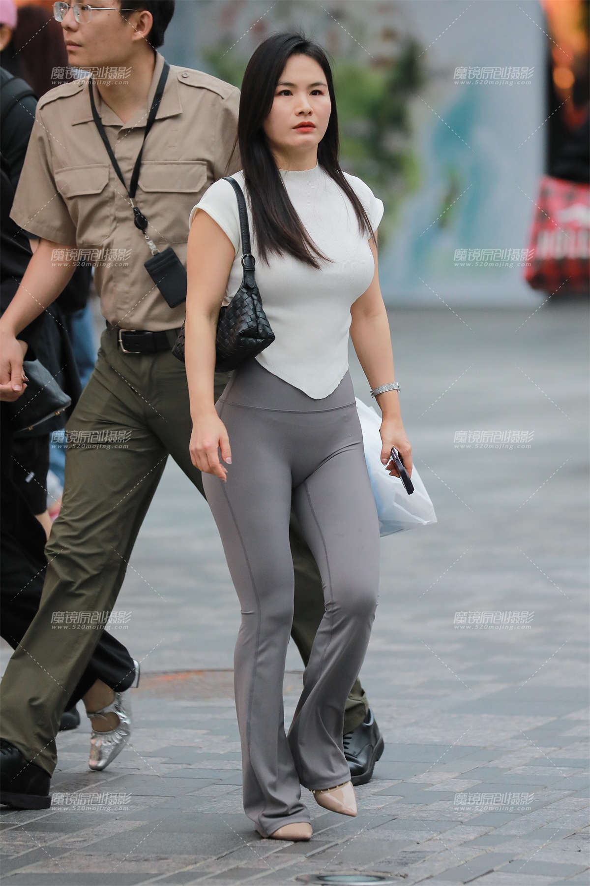 图片[2]-灰色性感瑜伽裤-日更街拍