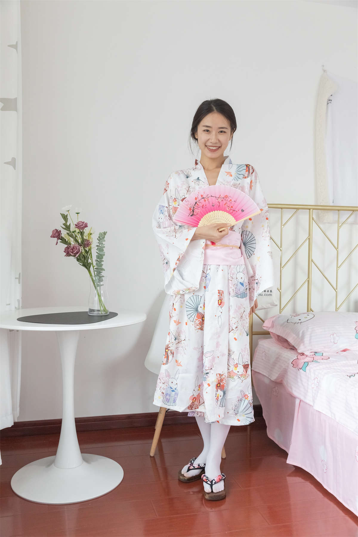 物恋传媒 NO.951期 菜菜-樱花公主-日更街拍