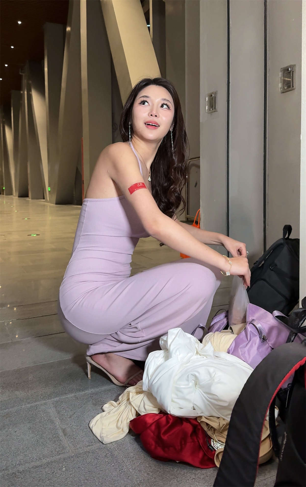 图片[2]-东方之门-紫色性感包臀裙（视频版）-日更街拍