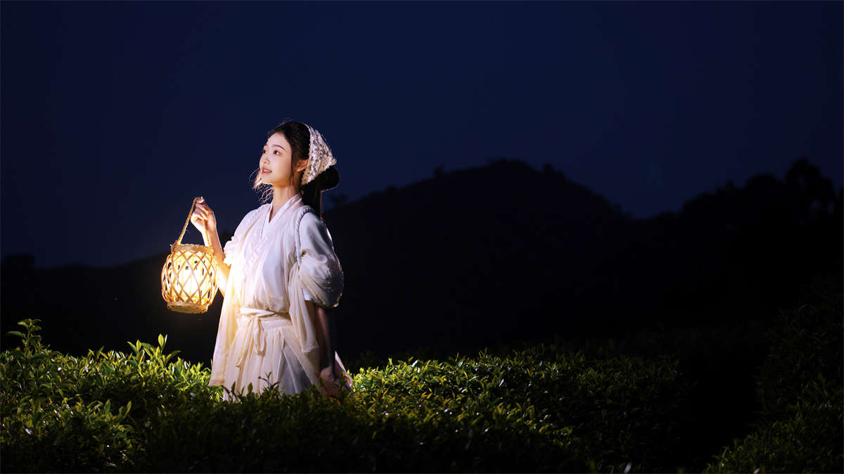 YITUYU艺图语 2023.06.24 茶山 小羊墩墩-日更街拍