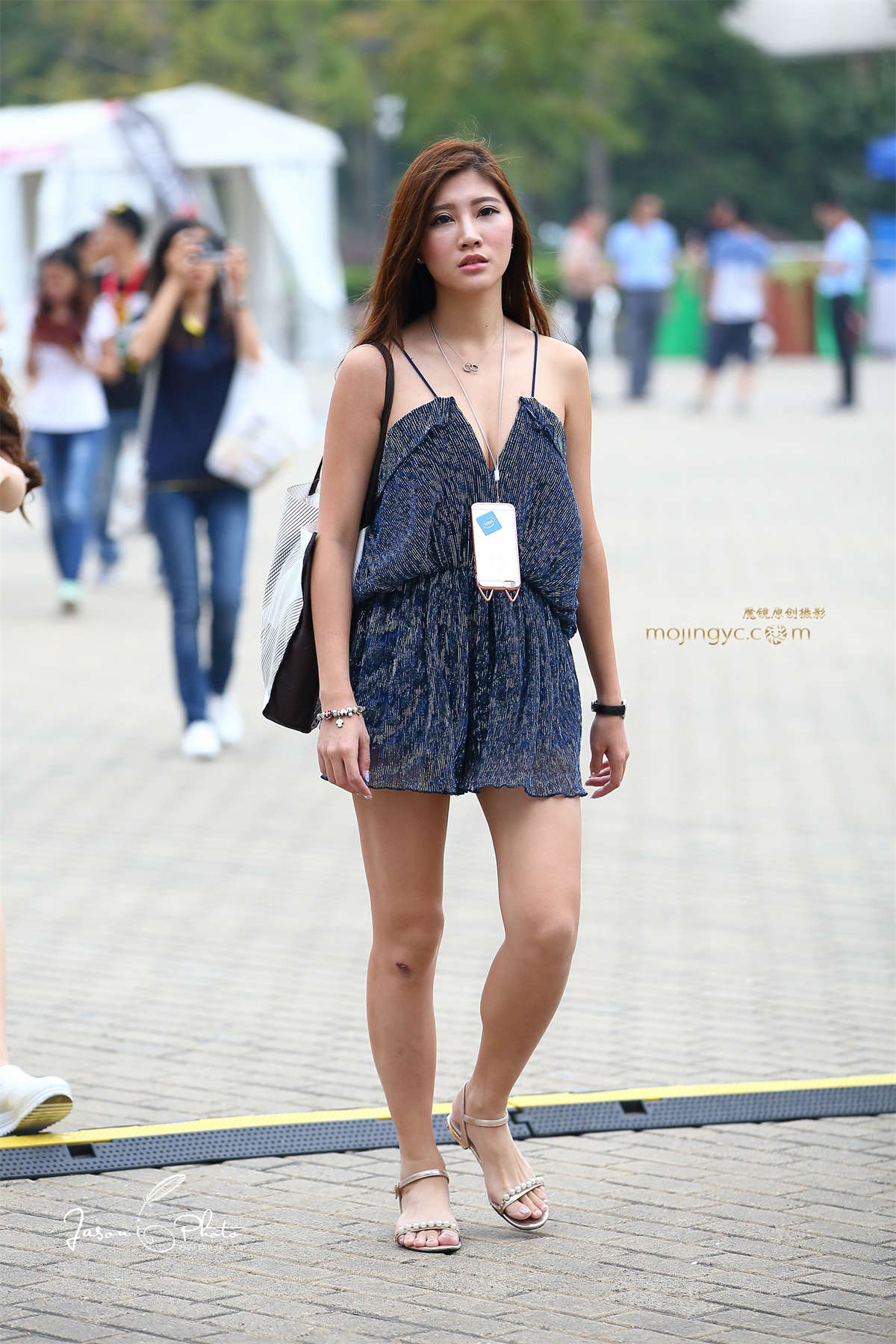 图片[2]-露肩连衣裙-日更街拍