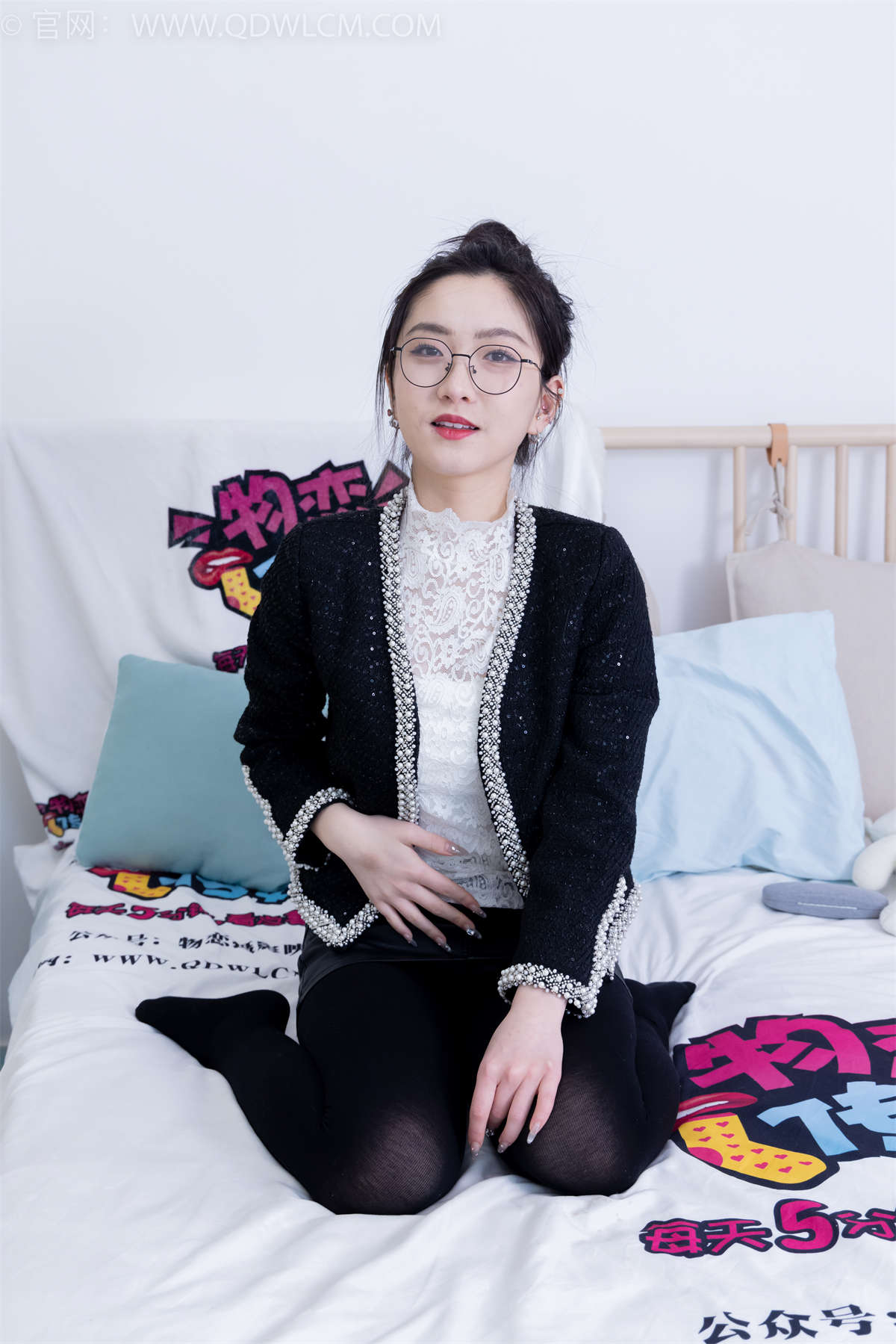 物恋传媒 NO.1852 川川-走过咖啡屋-日更街拍