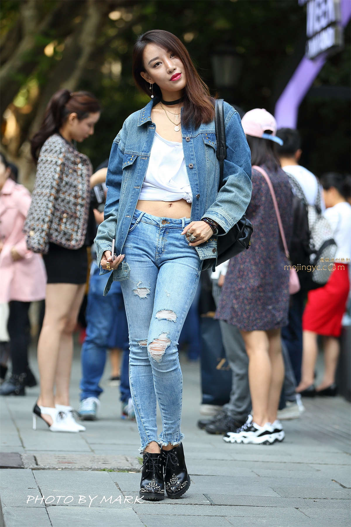 牛仔女郎-日更街拍