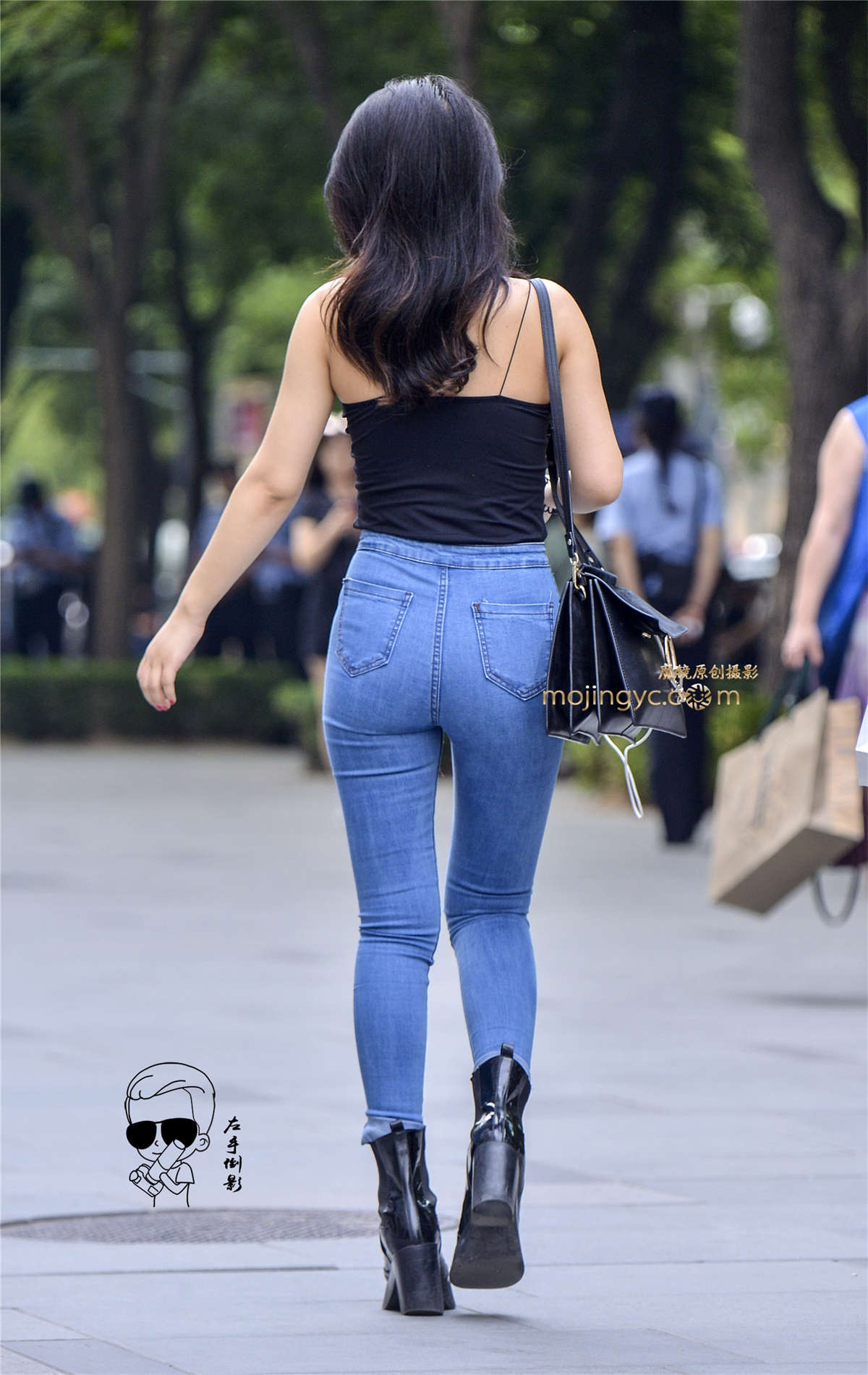 图片[2]-魔鬼身材绝佳美臀-日更街拍