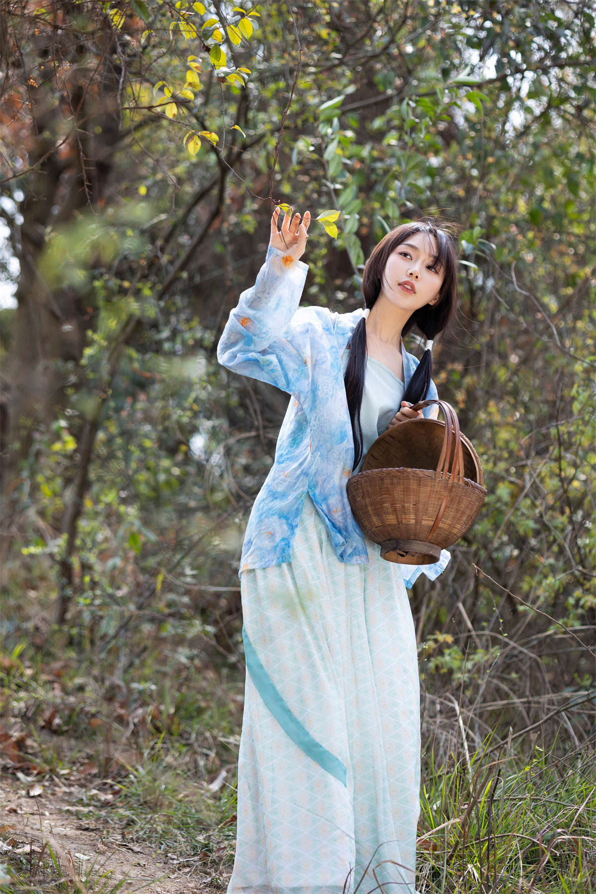 YITUYU艺图语 2023.04.25 农家小日 素昧在路上插图1