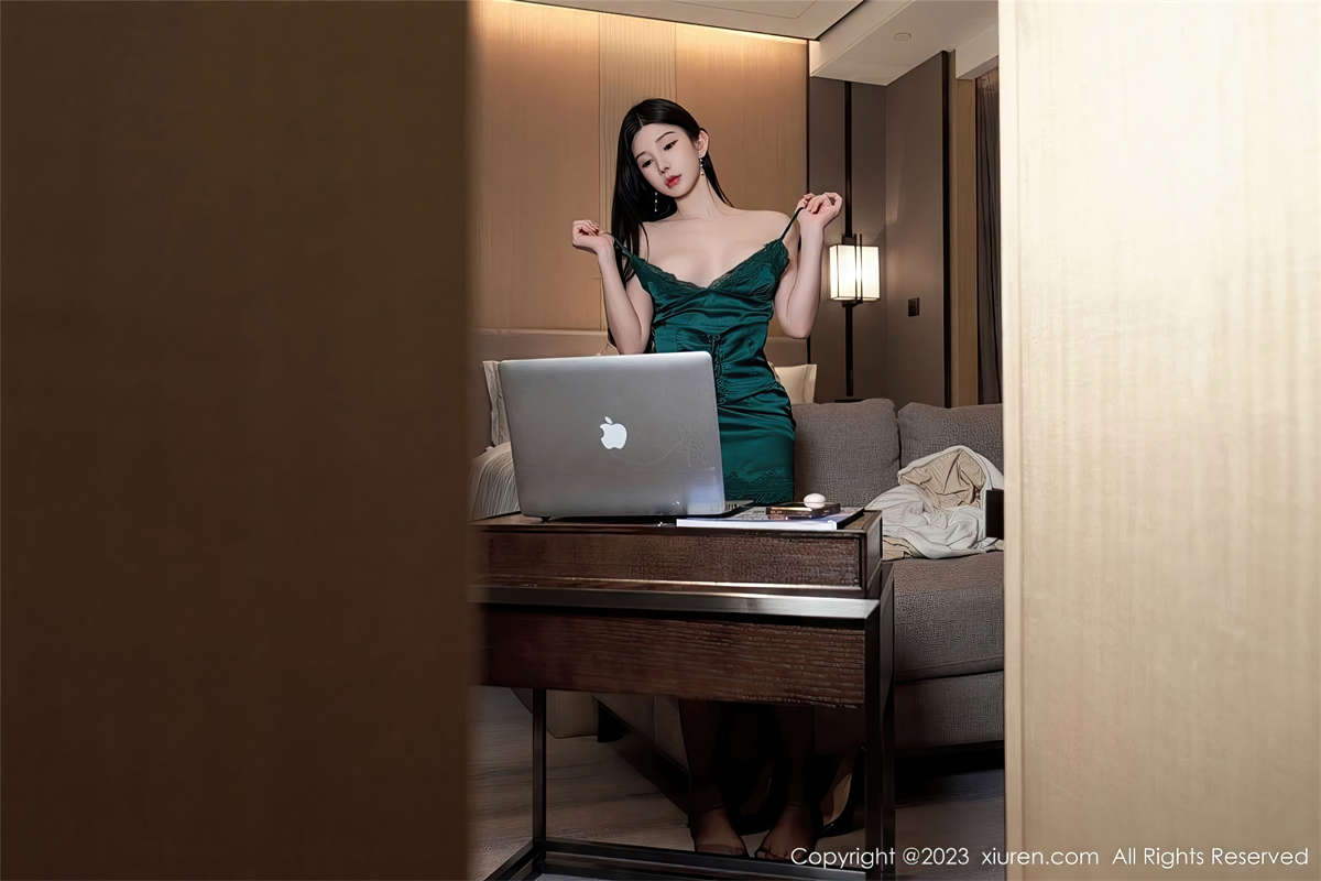 Xiuren秀人网 2023.06.30 No.7009 周于希-日更街拍