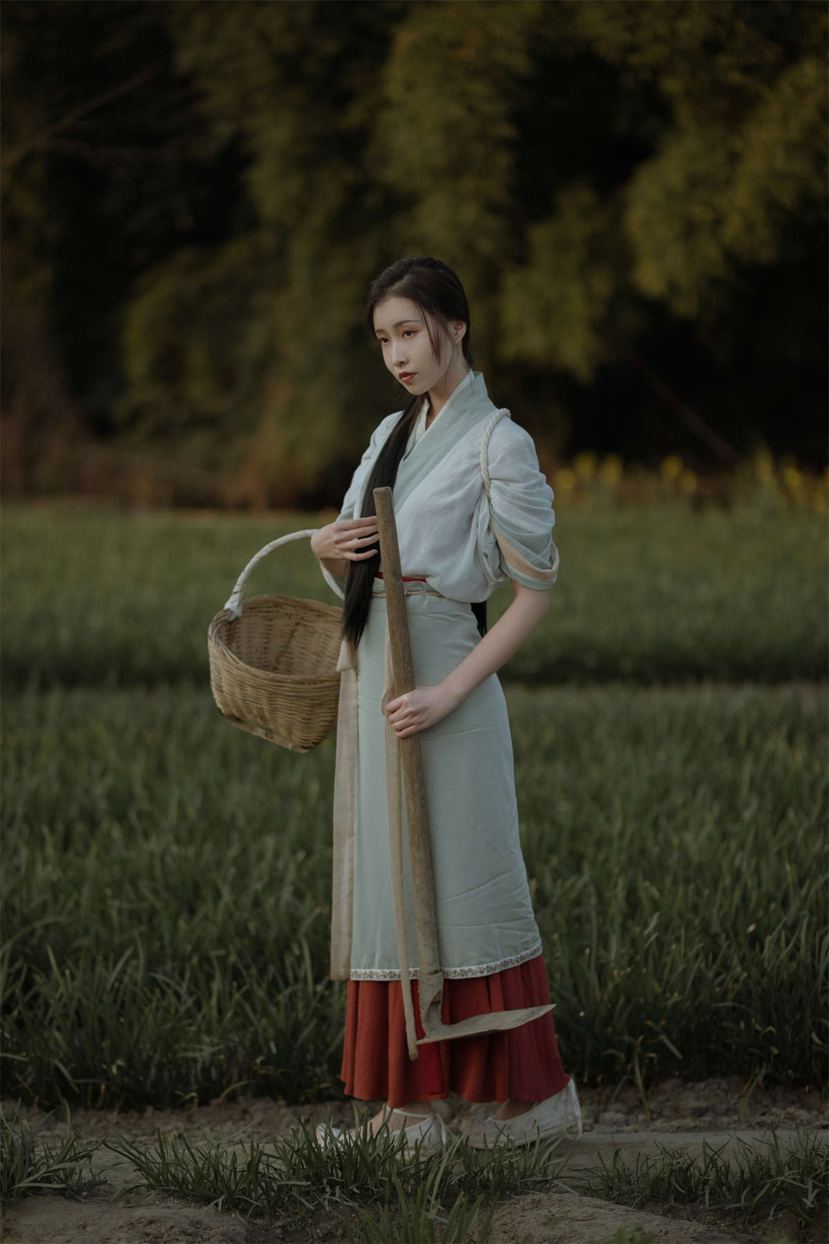 YITUYU艺图语 2023.04.26 无花无酒锄作田 姌Rr插图1