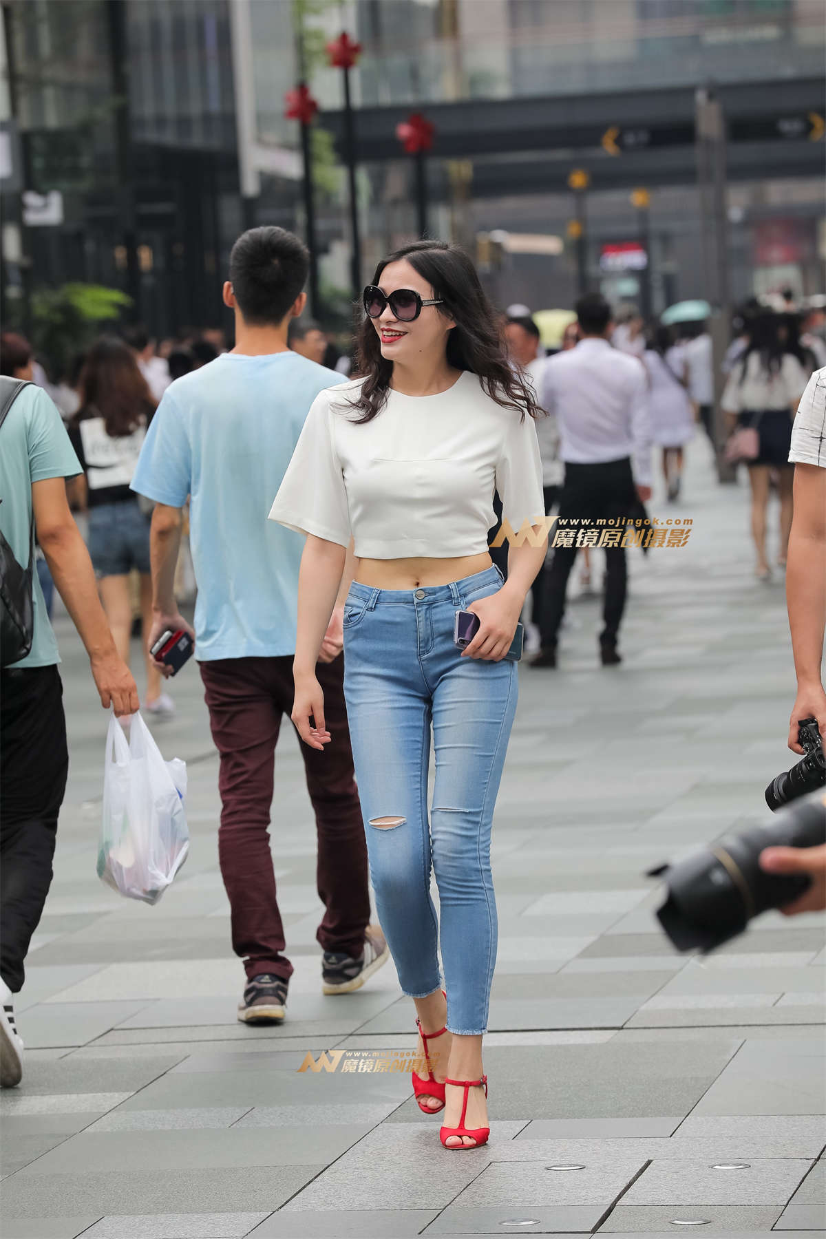 【凯恩赛帖】性感高挑牛仔美女-日更街拍