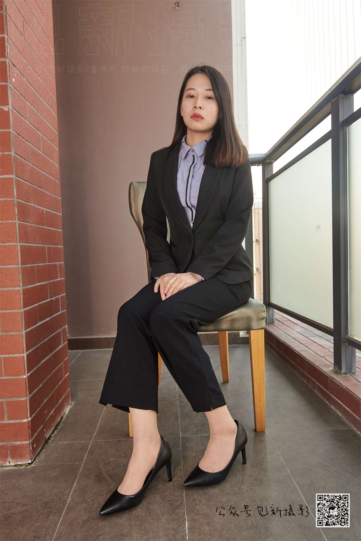 图片[2]-见新摄影 No.023 小江 户外裤里丝高跟-日更街拍