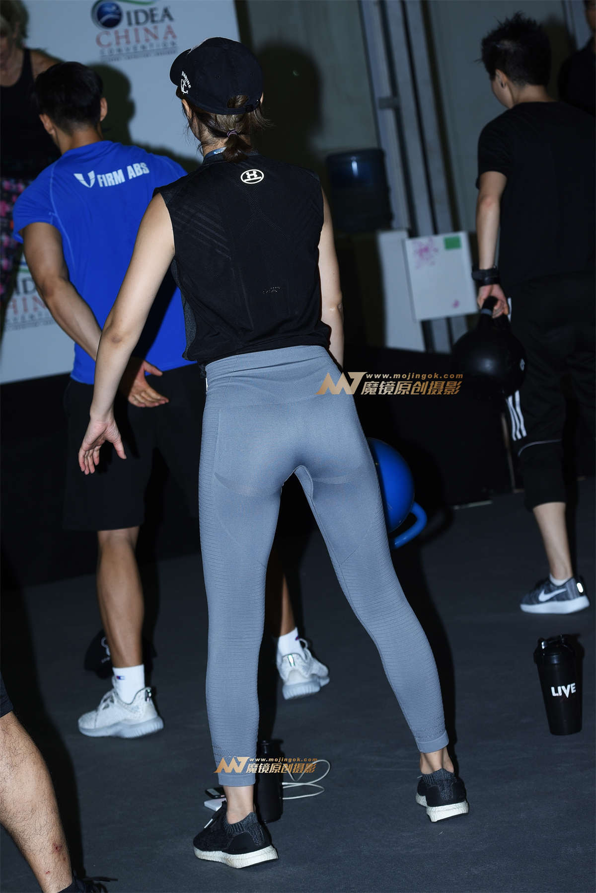 图片[2]-【咔喳赛贴】腹肌运动-日更街拍