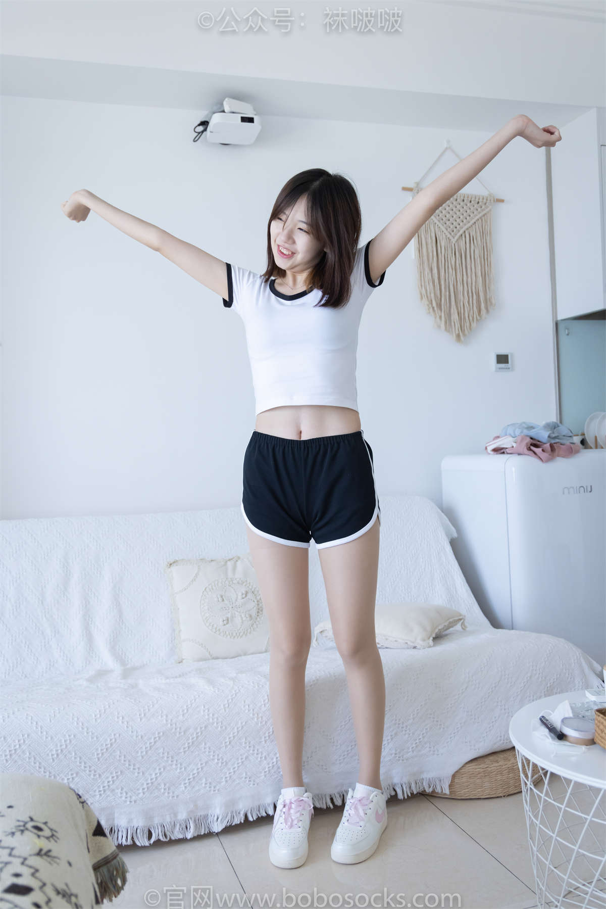 图片[2]-袜啵啵 No.026 小甜豆-体操服、空军一号、白棉袜、肉丝（…-日更街拍