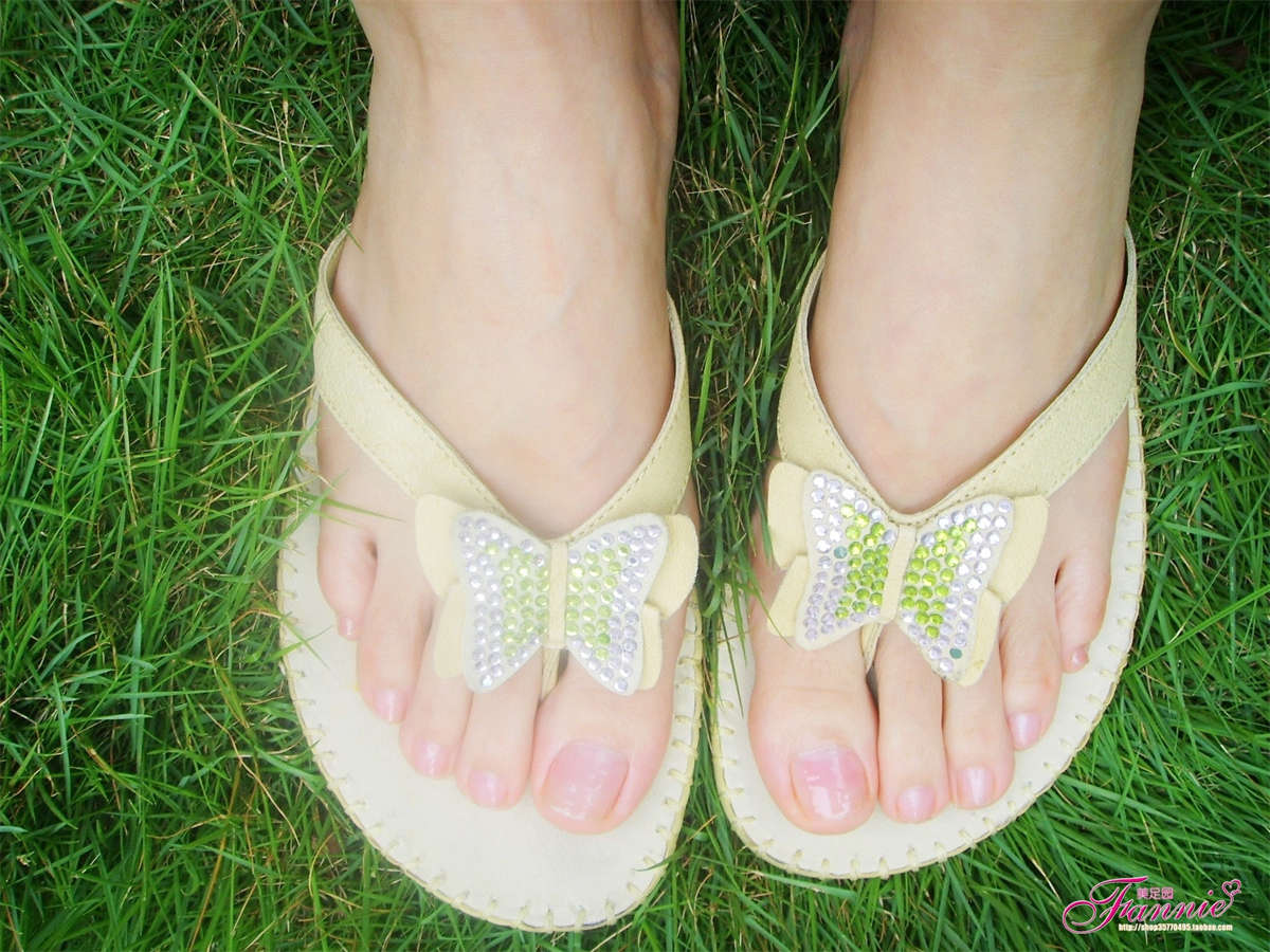Fannie芬妮美足园NO.837 闲情人字拖.蝶舞清风-日更街拍