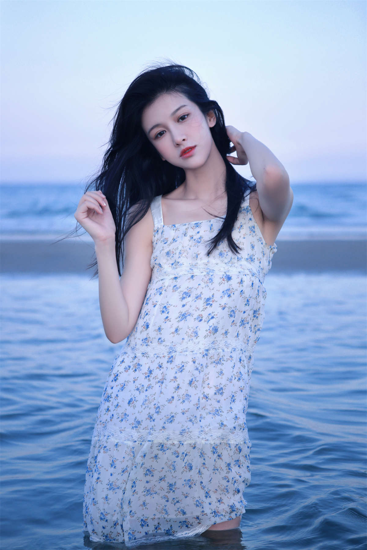YITUYU艺图语 2022.05.15 很靠近海 尚雨茜Momooly-日更街拍