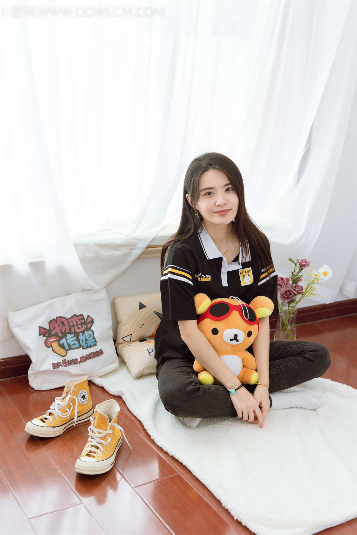 物恋传媒 NO.1036 然然-笑容的温度-日更街拍